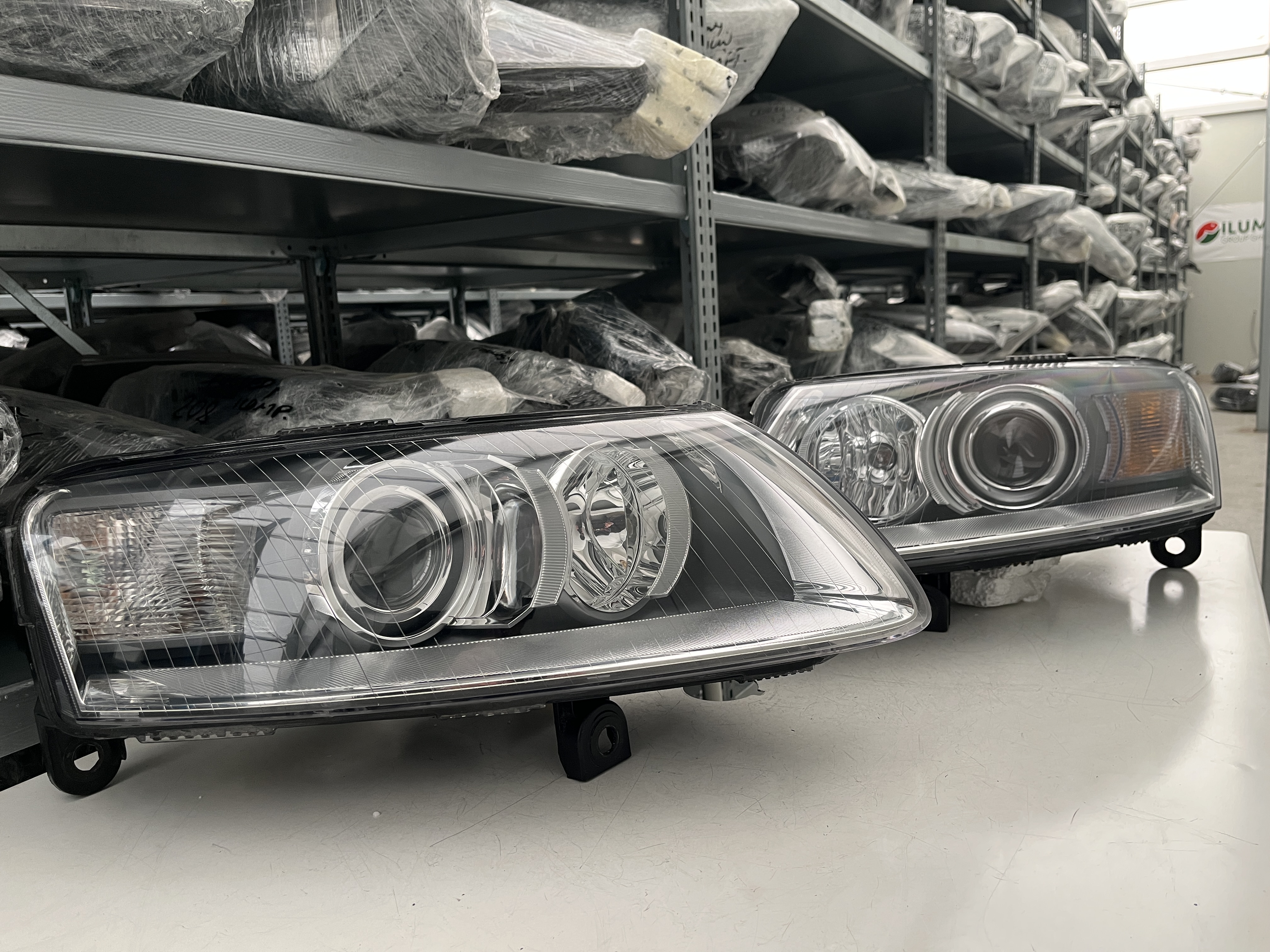 AUDI A6 C6 XENON KURVENLICHT R L KPL 4F0941004 4F0941029