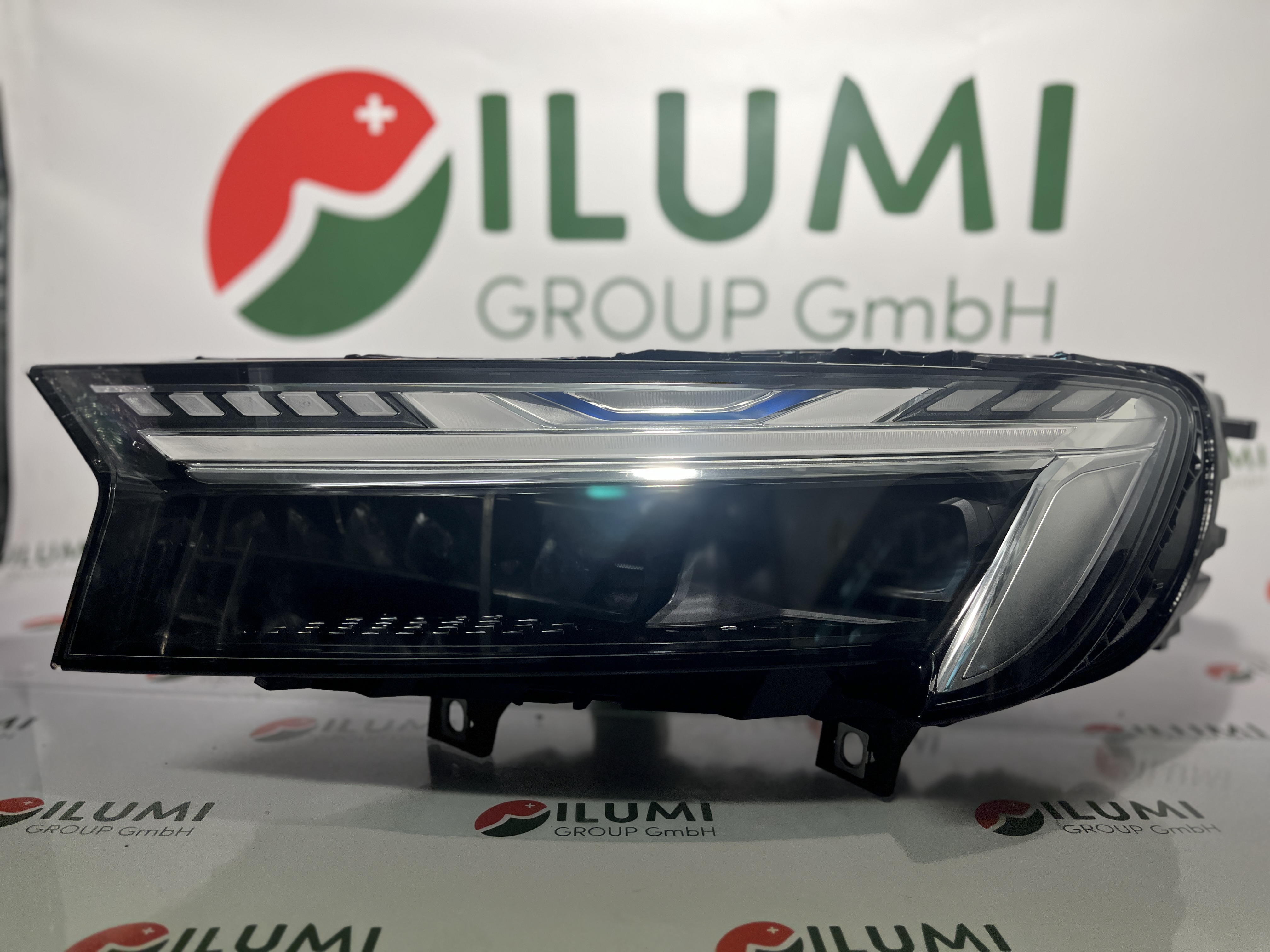 AUDI Q7 LIFT LASER SCHEINW LINKS KPL 4M0941085D