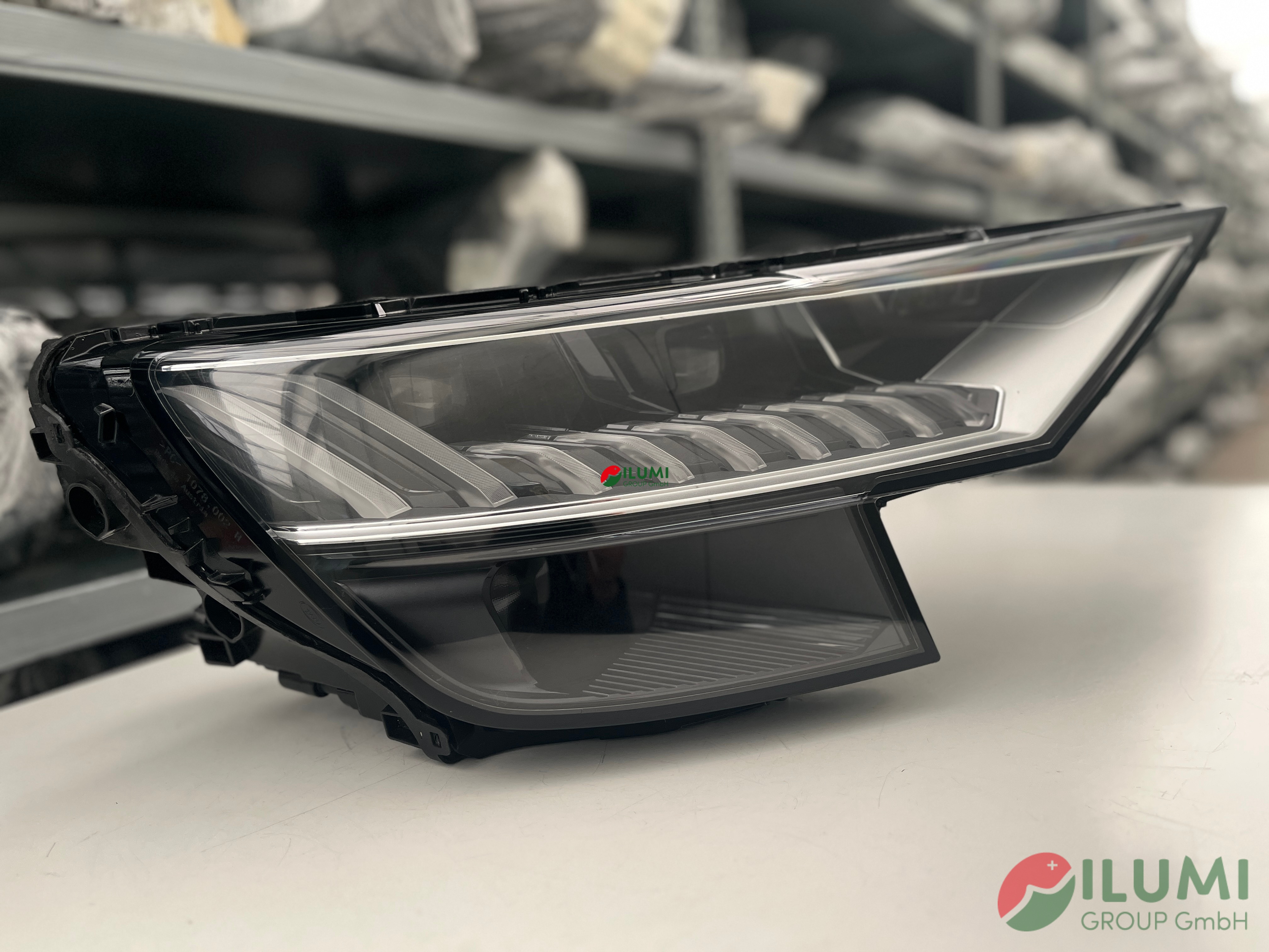 AUDI Q8 4M8 MATRIX SCHEINWERFER KPL 4M8941036