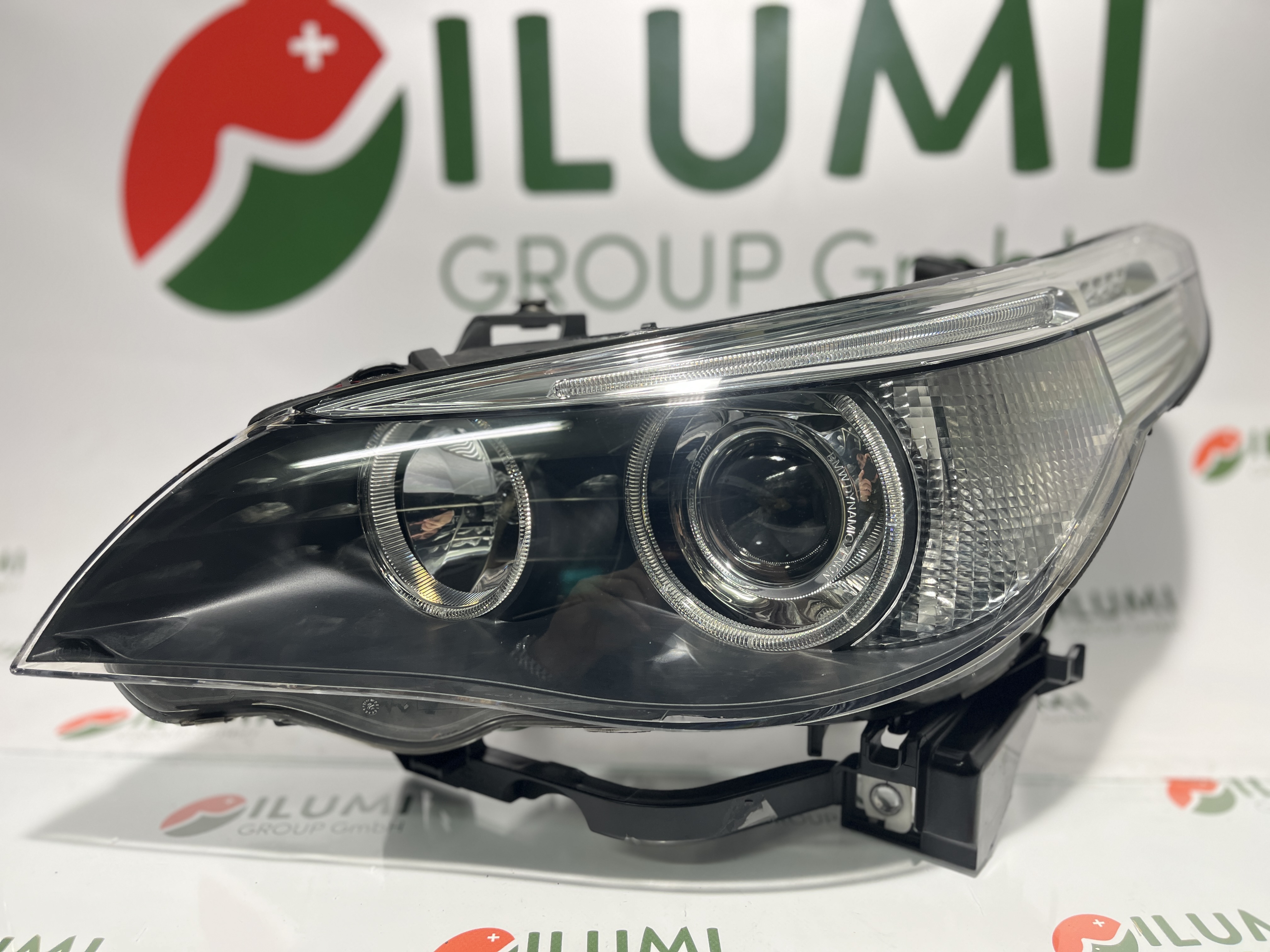 BMW 5 E60 E61 XENON KURVENLICHT SCHEINWERFER LINKS KPL