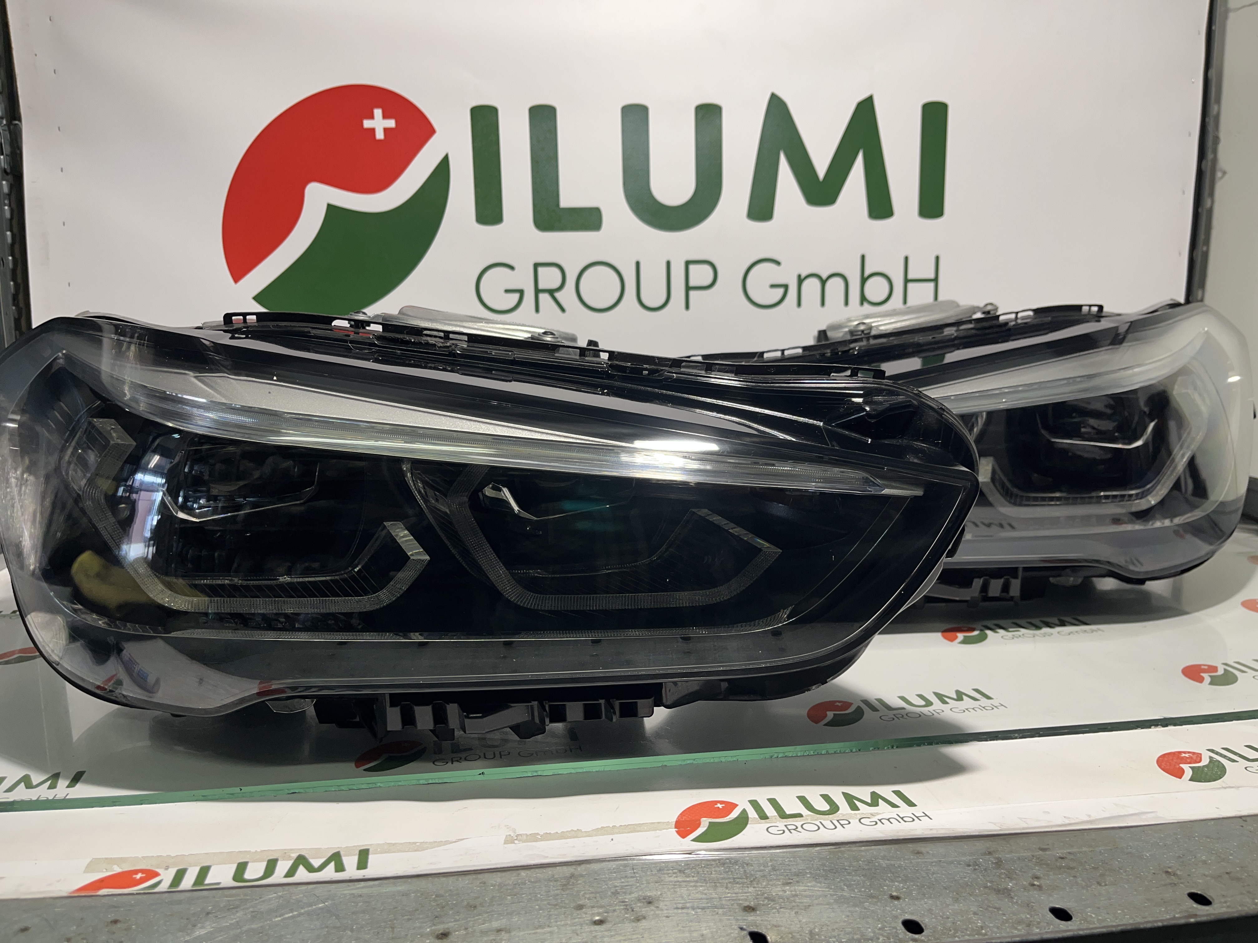BMW X1 F48 LIFT VOLL LED SCHEINWERFER R L 7472256 7472255-na 4 socz-