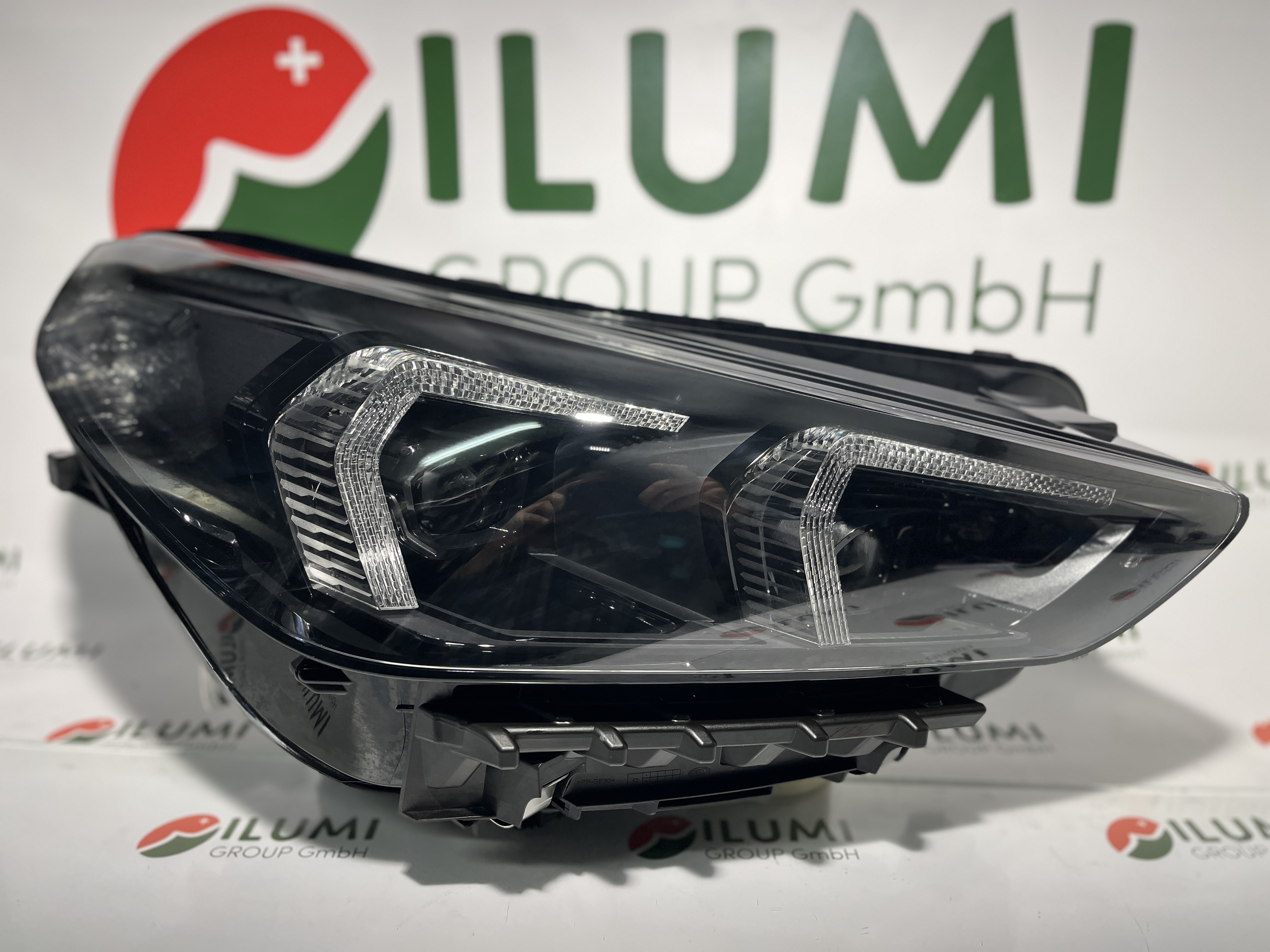 BMW X1 U11 VOLL LED BLACK SCHEINWERFER RECHTS KPL 5A9A236