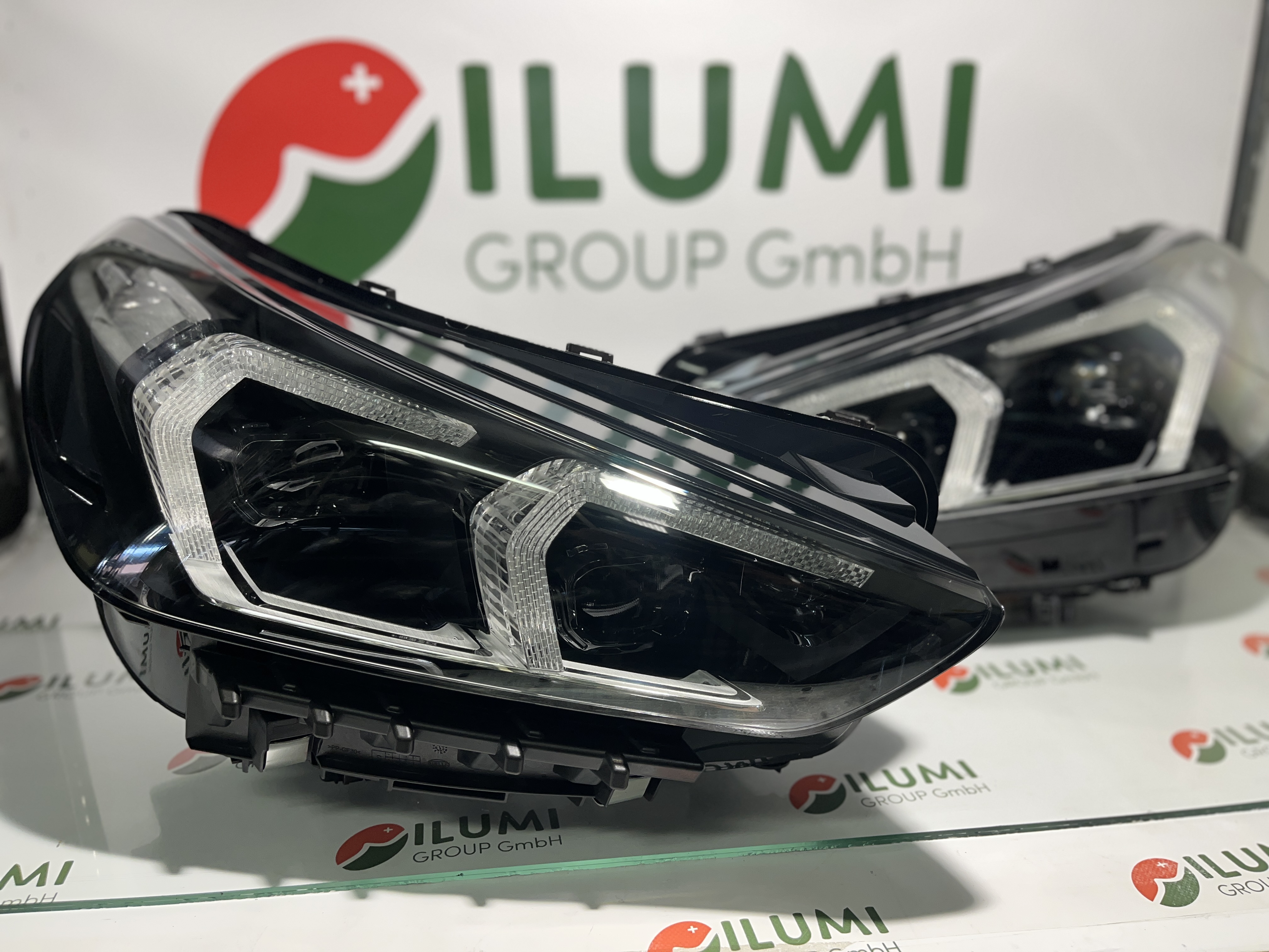 BMW X1 U11 VOLL LED SCHEINWERFER R L 5A5BD47 5A5BD48
