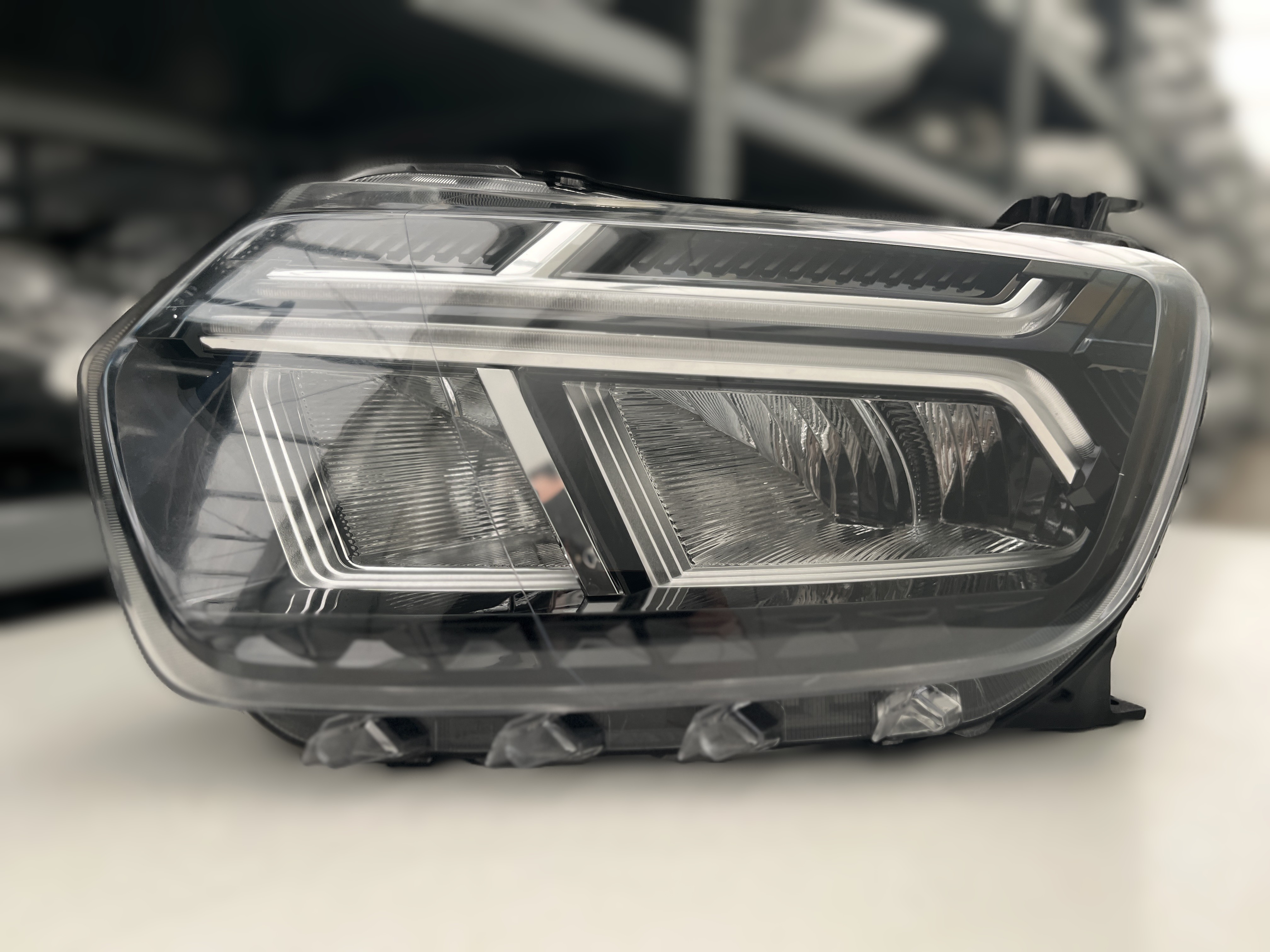 DACIA DUSTER II 2 LIFT VOLL LED SCHEINW LINKS 260602287R