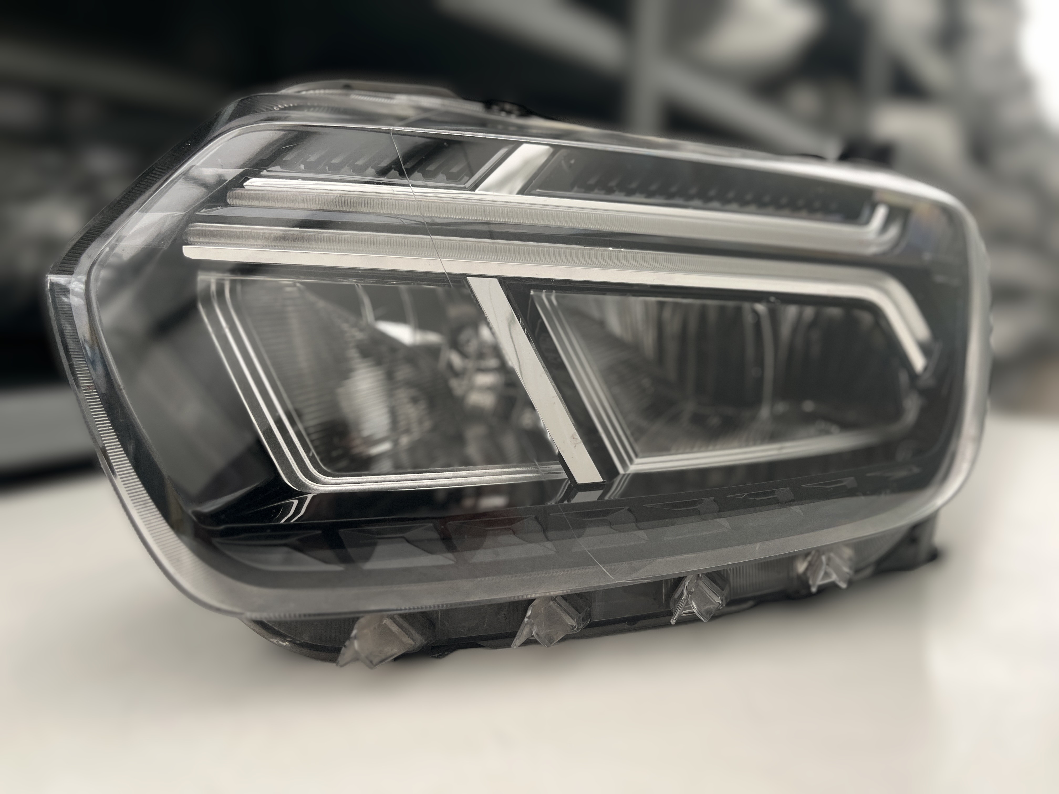 DACIA DUSTER II 2 LIFT VOLL LED SCHEINW LINKS 260602515R