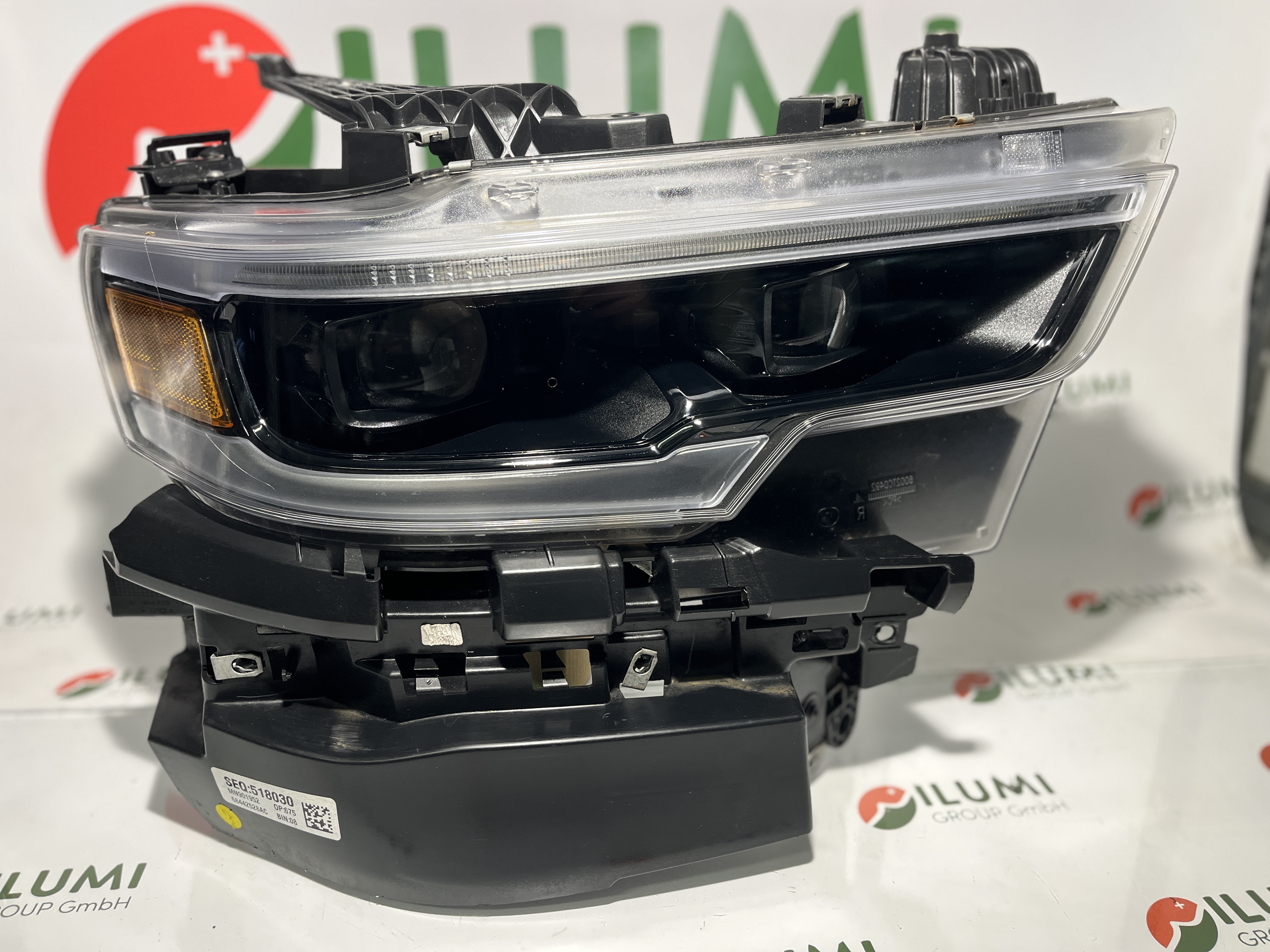 DODGE RAM VOLL LED BLACK SCHEINWERFER RECHTS KPL P68442528AC