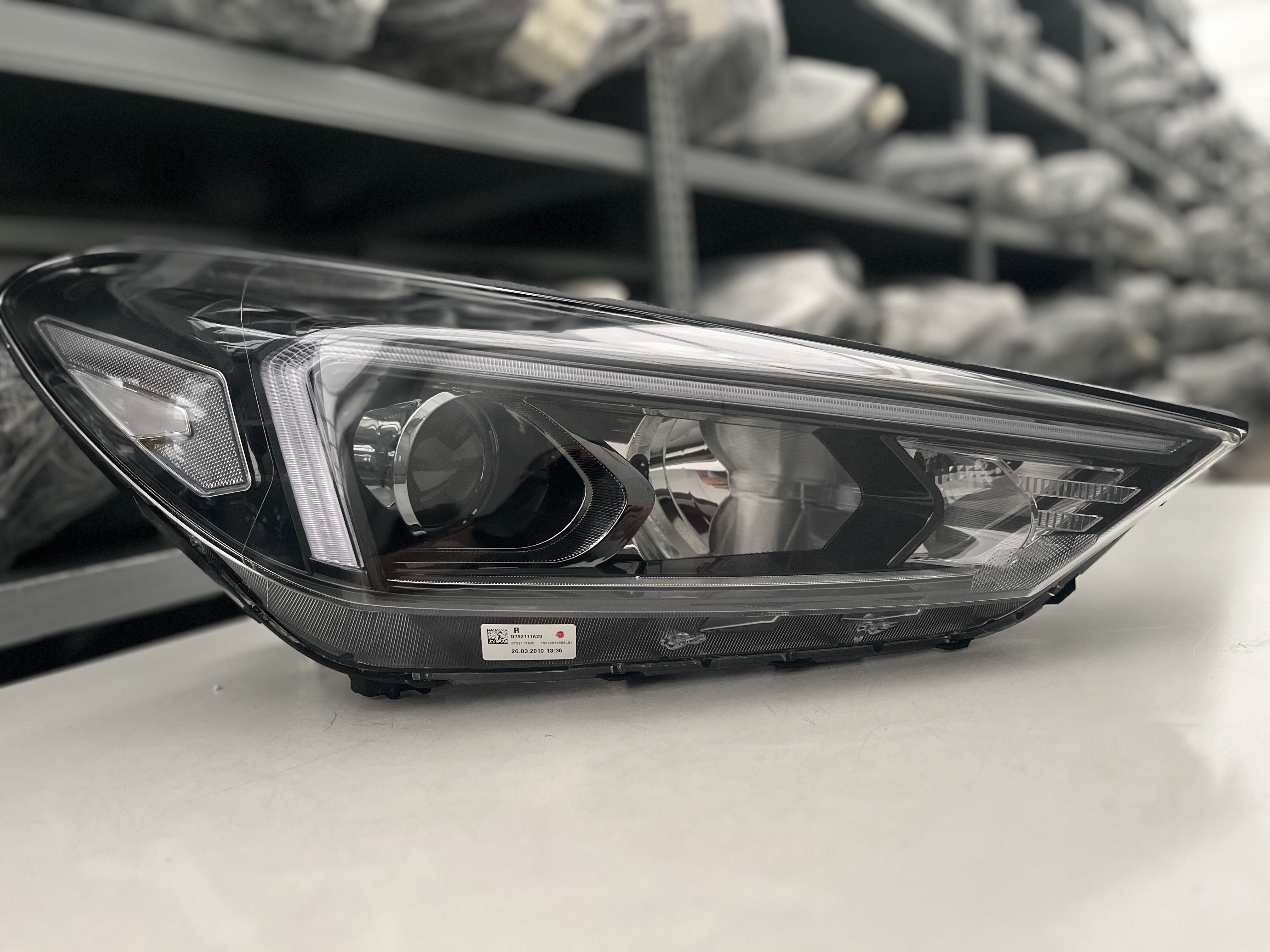 HYUNDAI TUCSON III LED LIFT SCHEINWERFER RECHTS 92102D7500