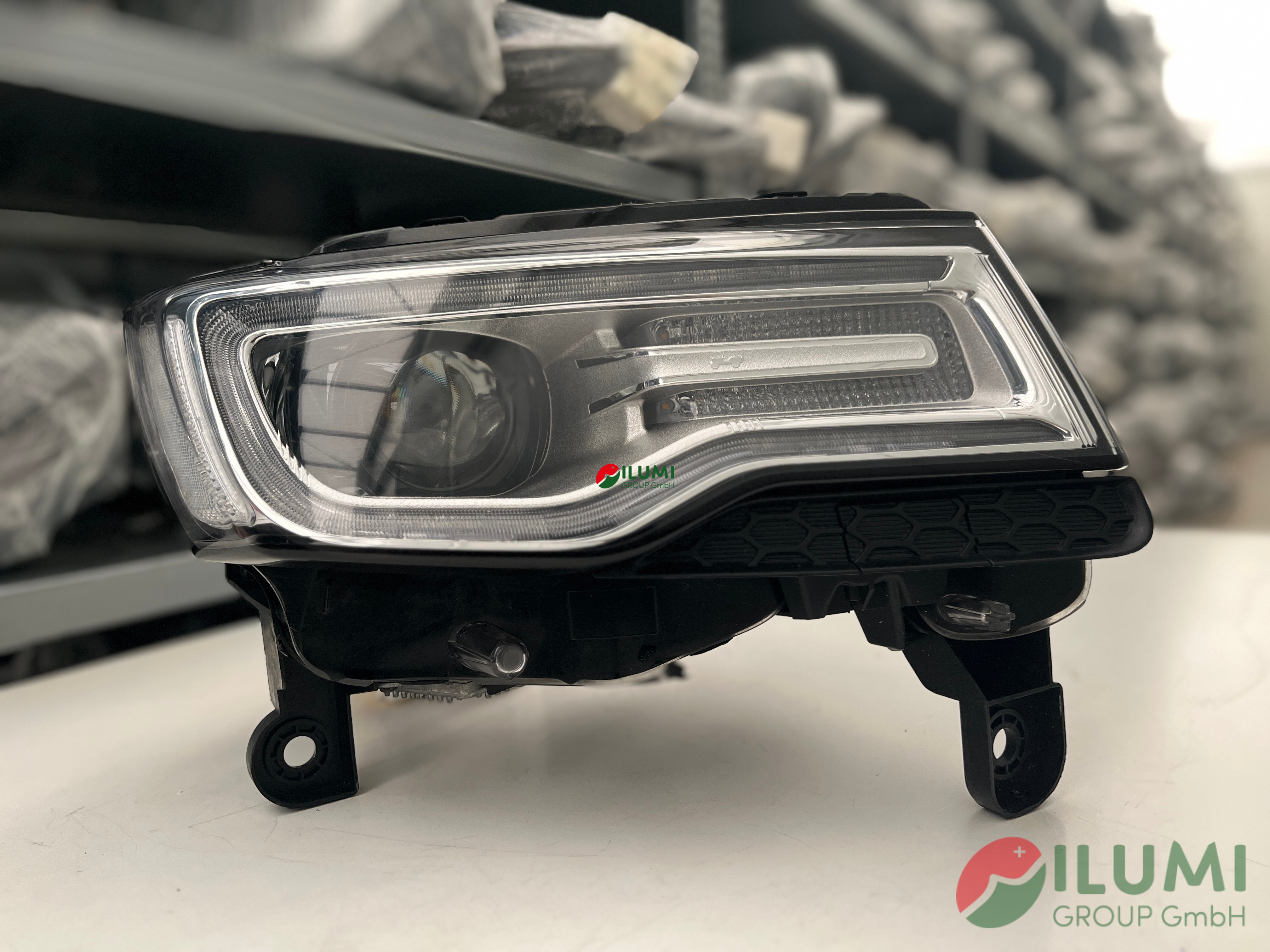JEEP GRAND CHEROKEE XENON SCHEINWERFER RECHTS KPL 68144708AE