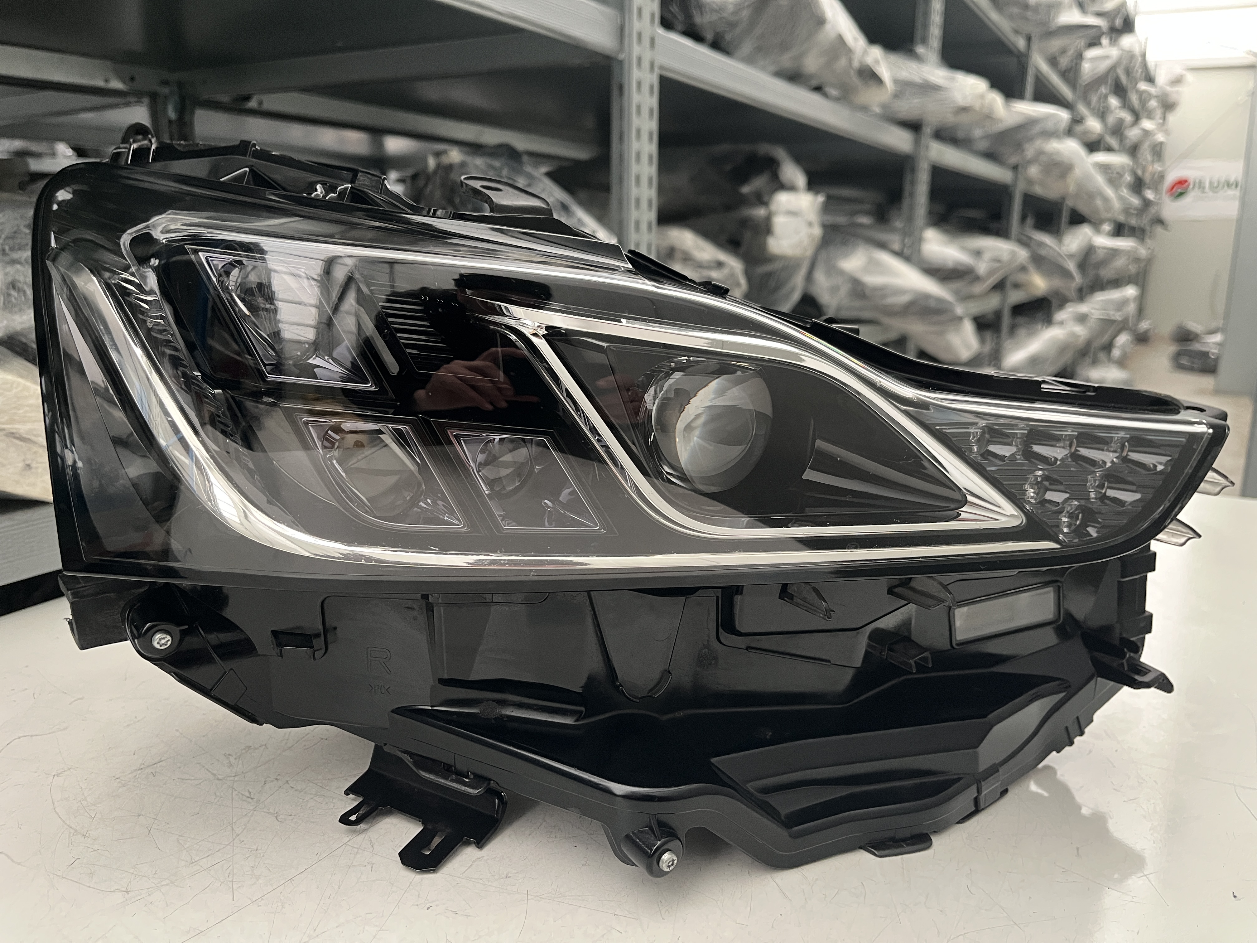 LEXUS IS 3 III LIFT VOLL LED SCHEINWERFER RECHTS IS_RH_2017