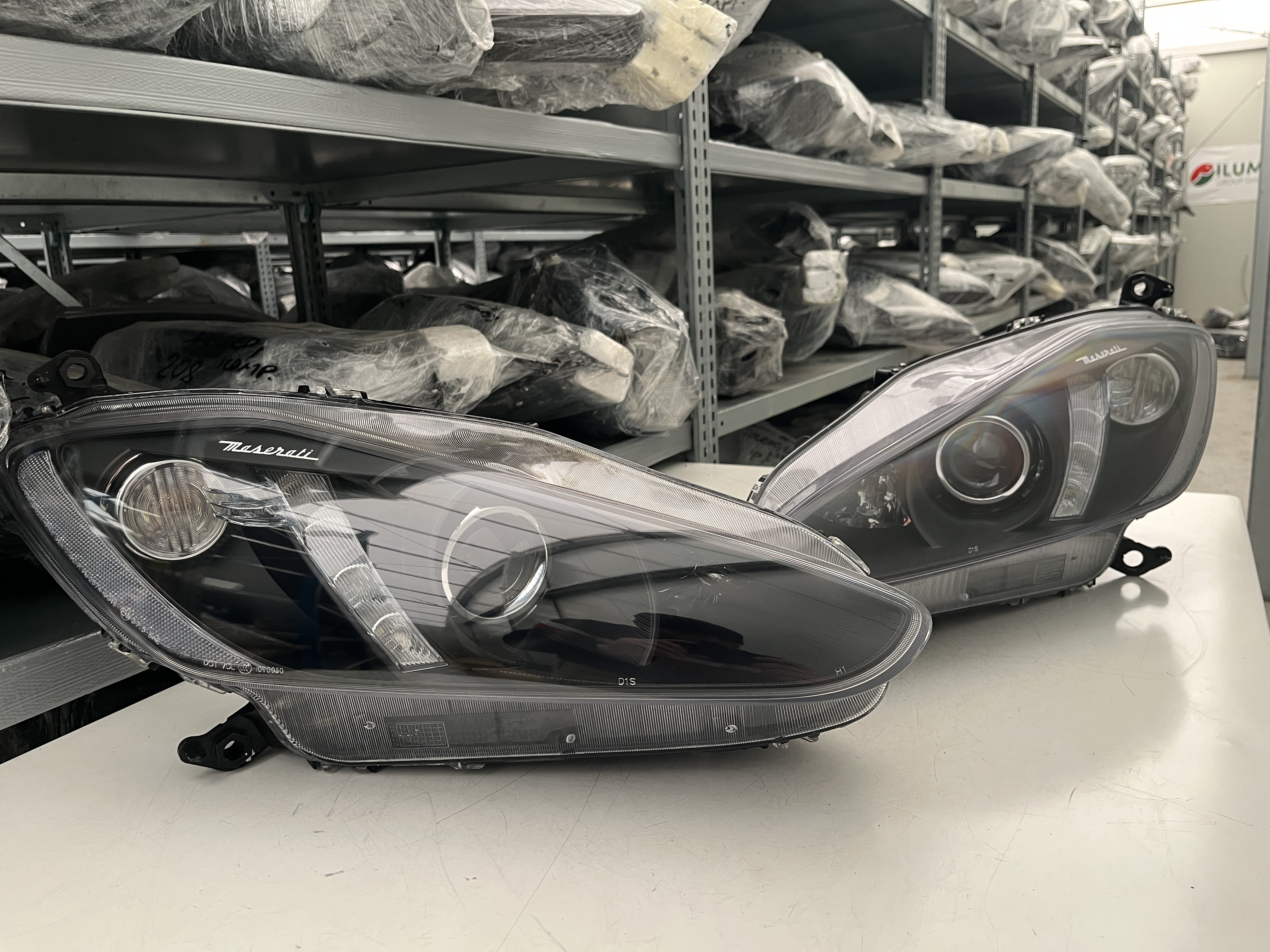 MASERATI GRANTURISMO Xe LED SCHEINWERFER L R KPL 294595
