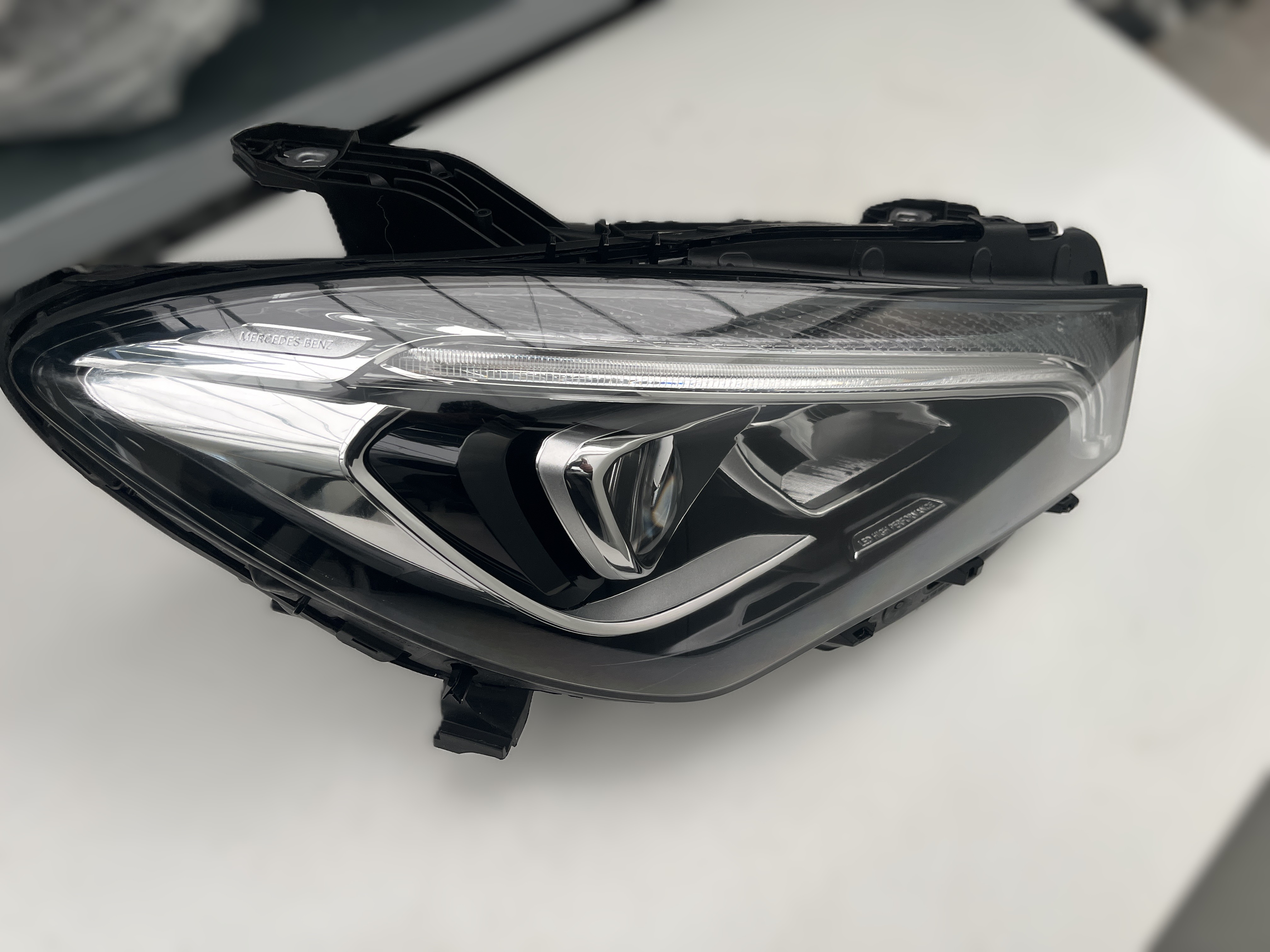 MERCEDES CLA 117 FACELIFT SCHEINWERFER RECHTS A1178206861
