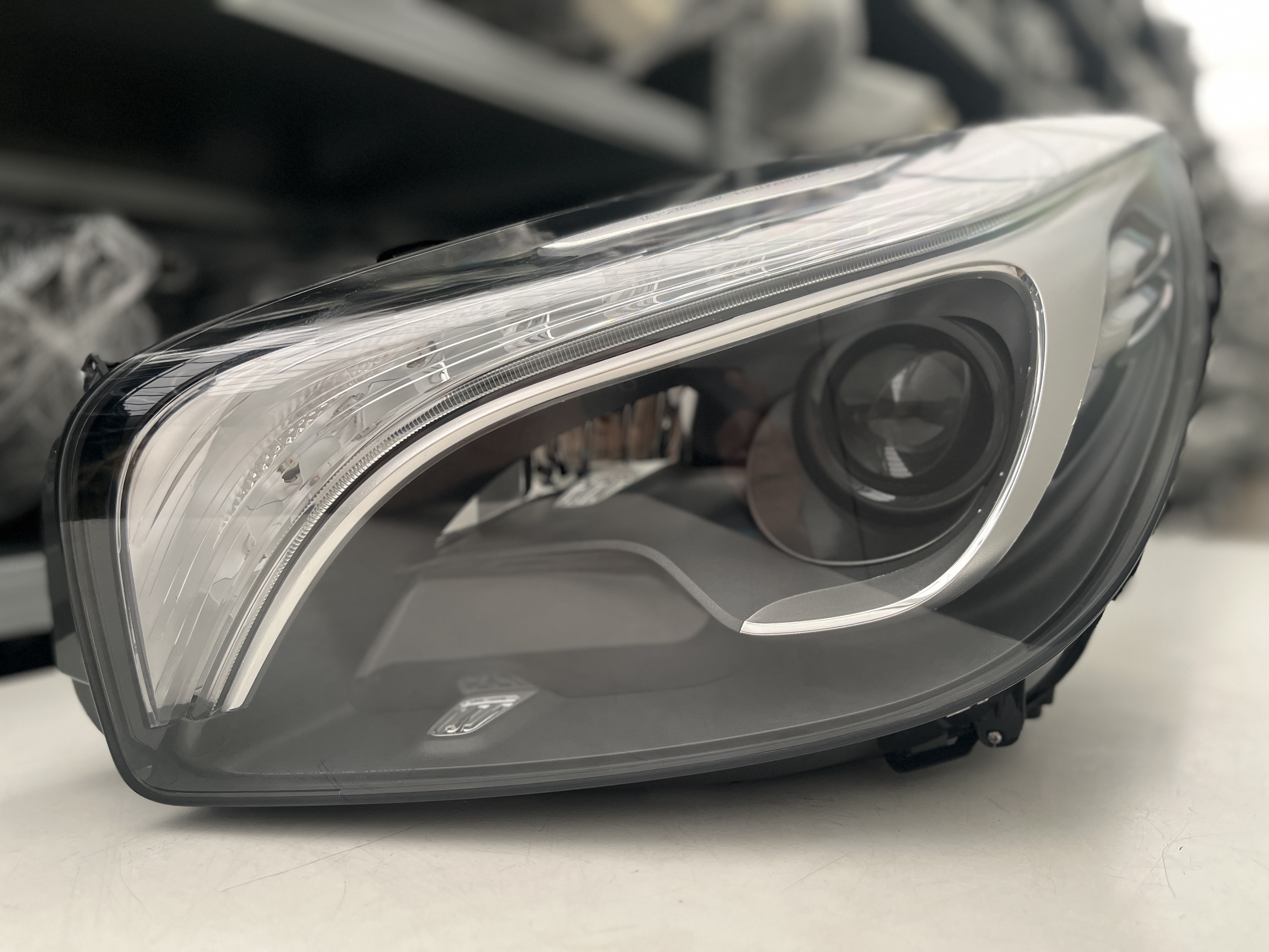 MERCEDES SL R231 W231 XENON SCHEINWE LINKS KPL A2318205961