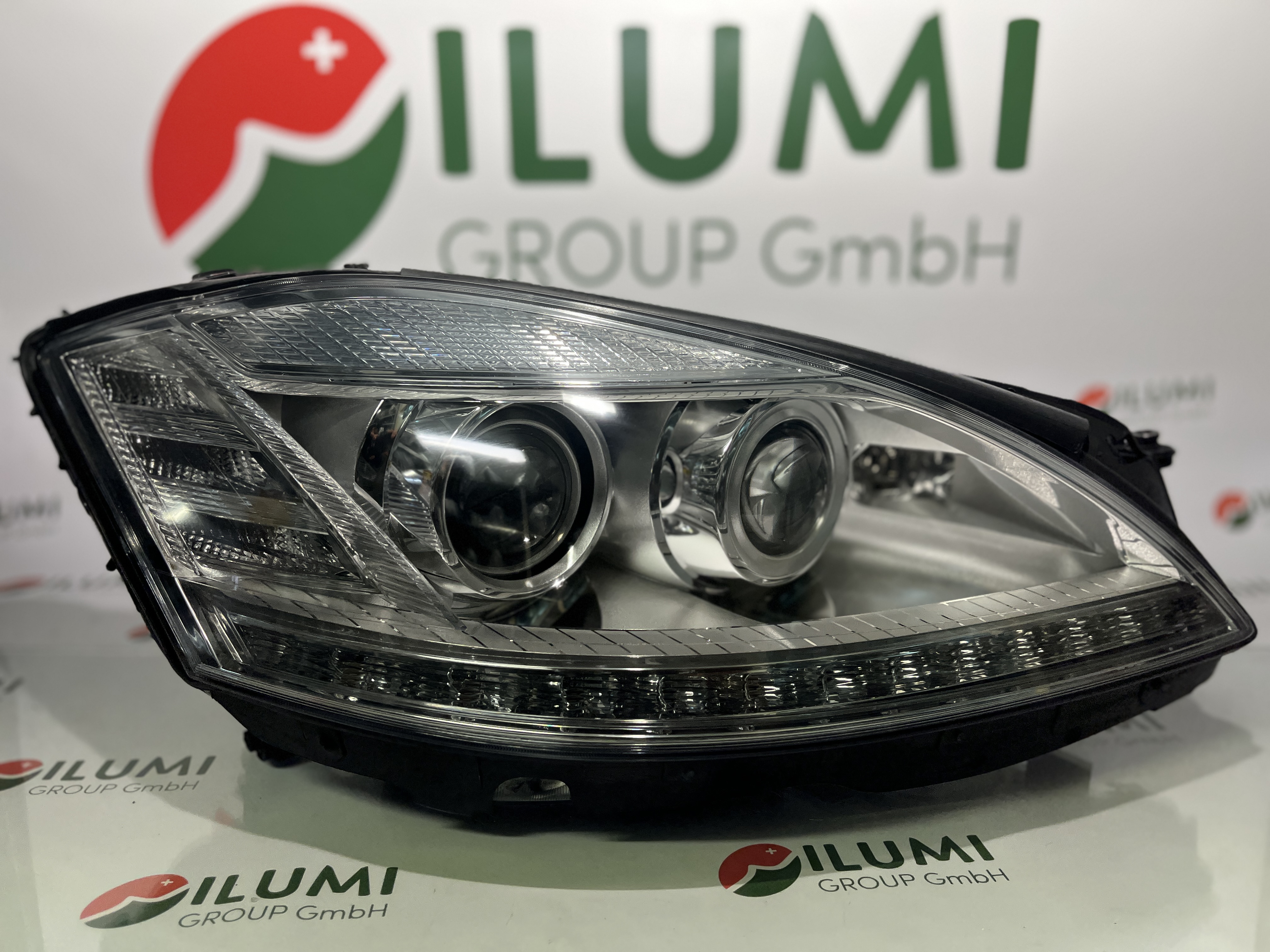 MERCEDES W221 NIGHTVISION Xe KL SCHEINW Rechts A2218201439