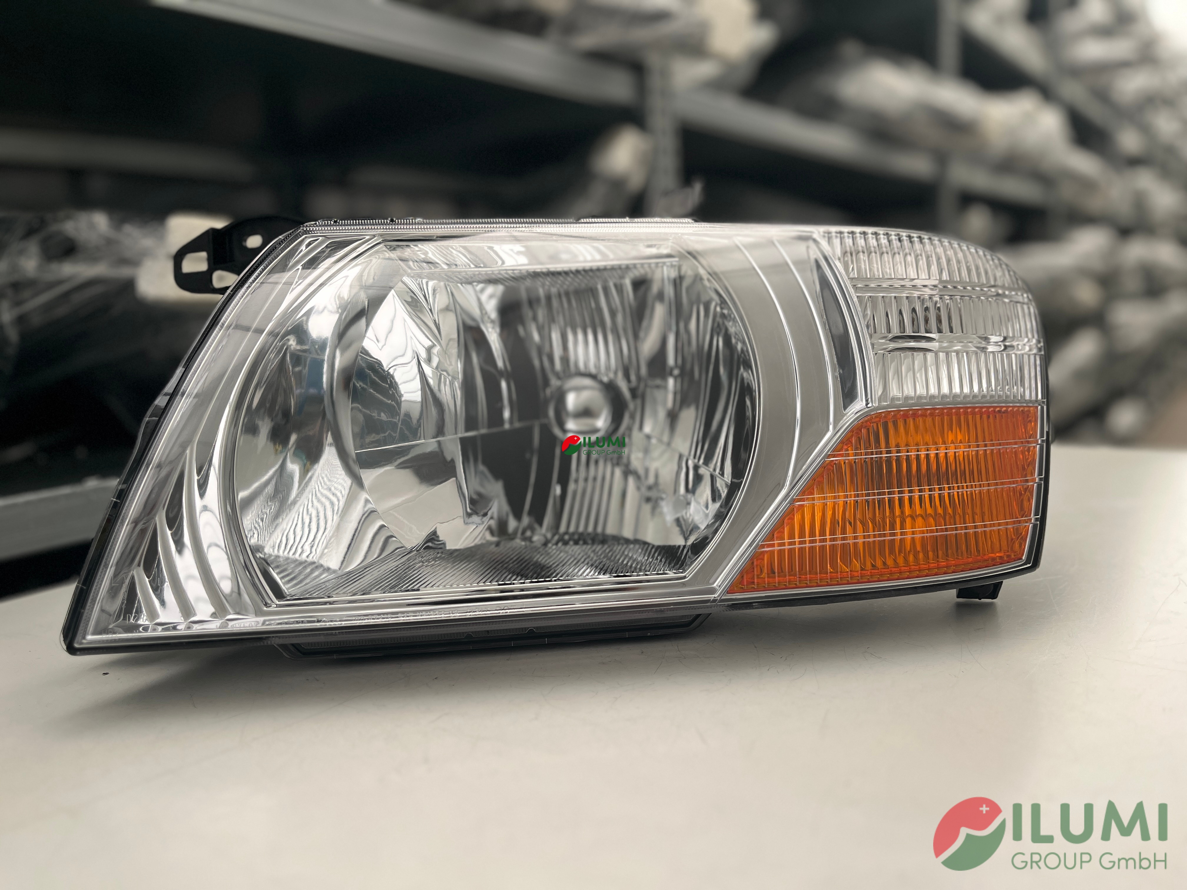 MITSUBISHI PAJERO III SCHEINWERFER LINKS MN133752