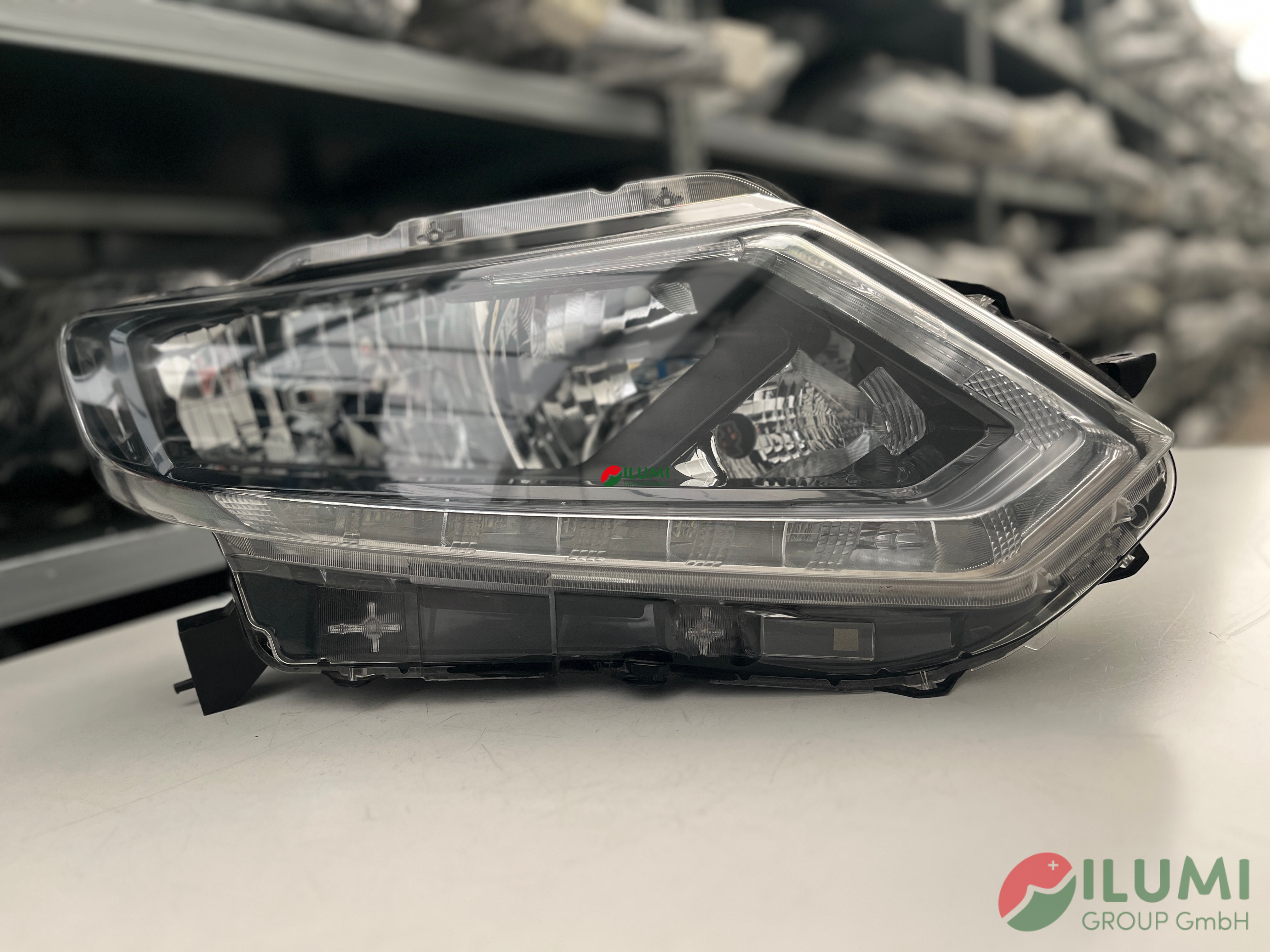 NISSAN X-TRAIL T32 13-18r LED SCHEINWERFER RECHTS 26075-4CC0C