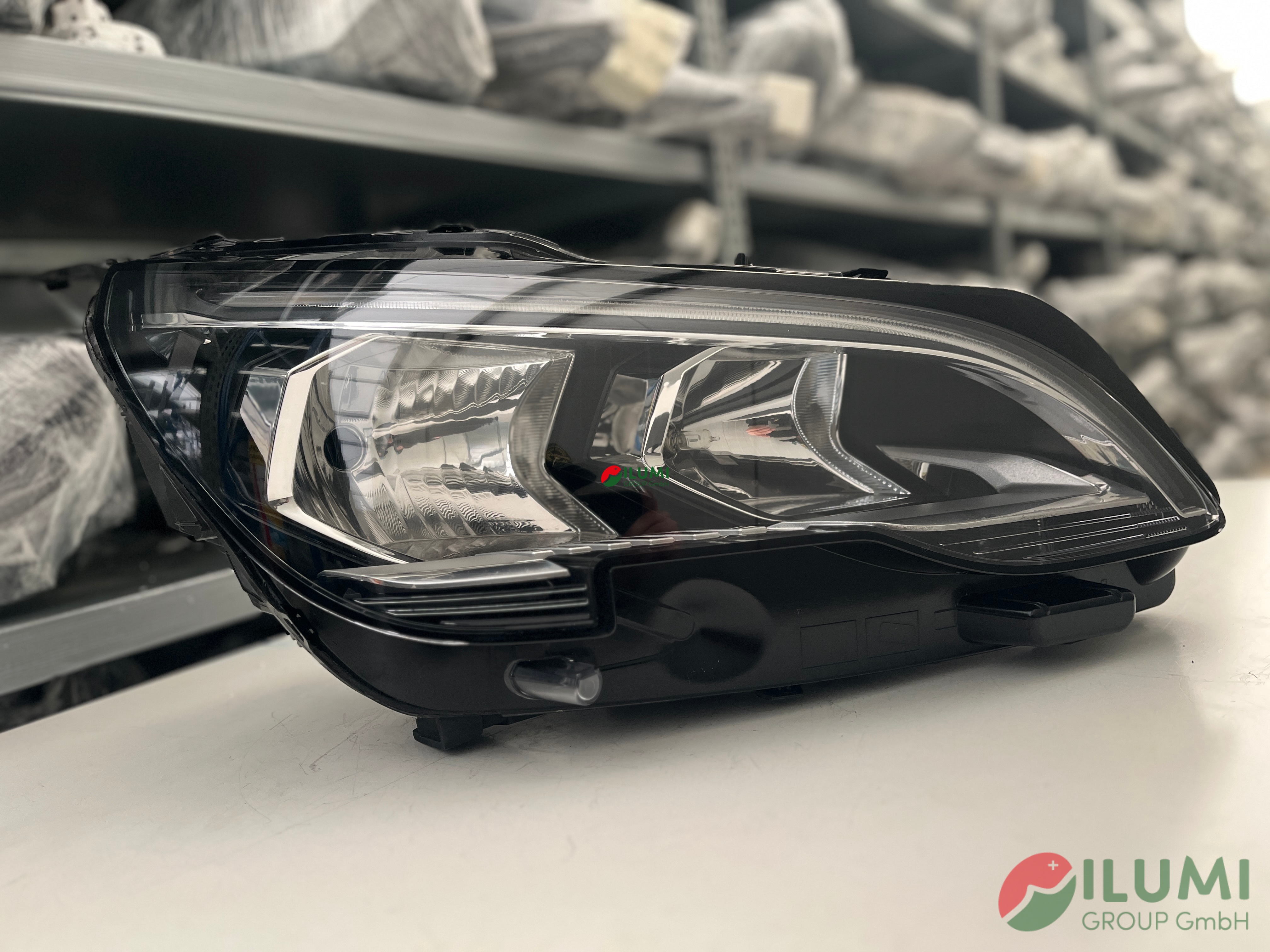 Peugeot 3008 5008 II 2 LED RECHTS 90085115