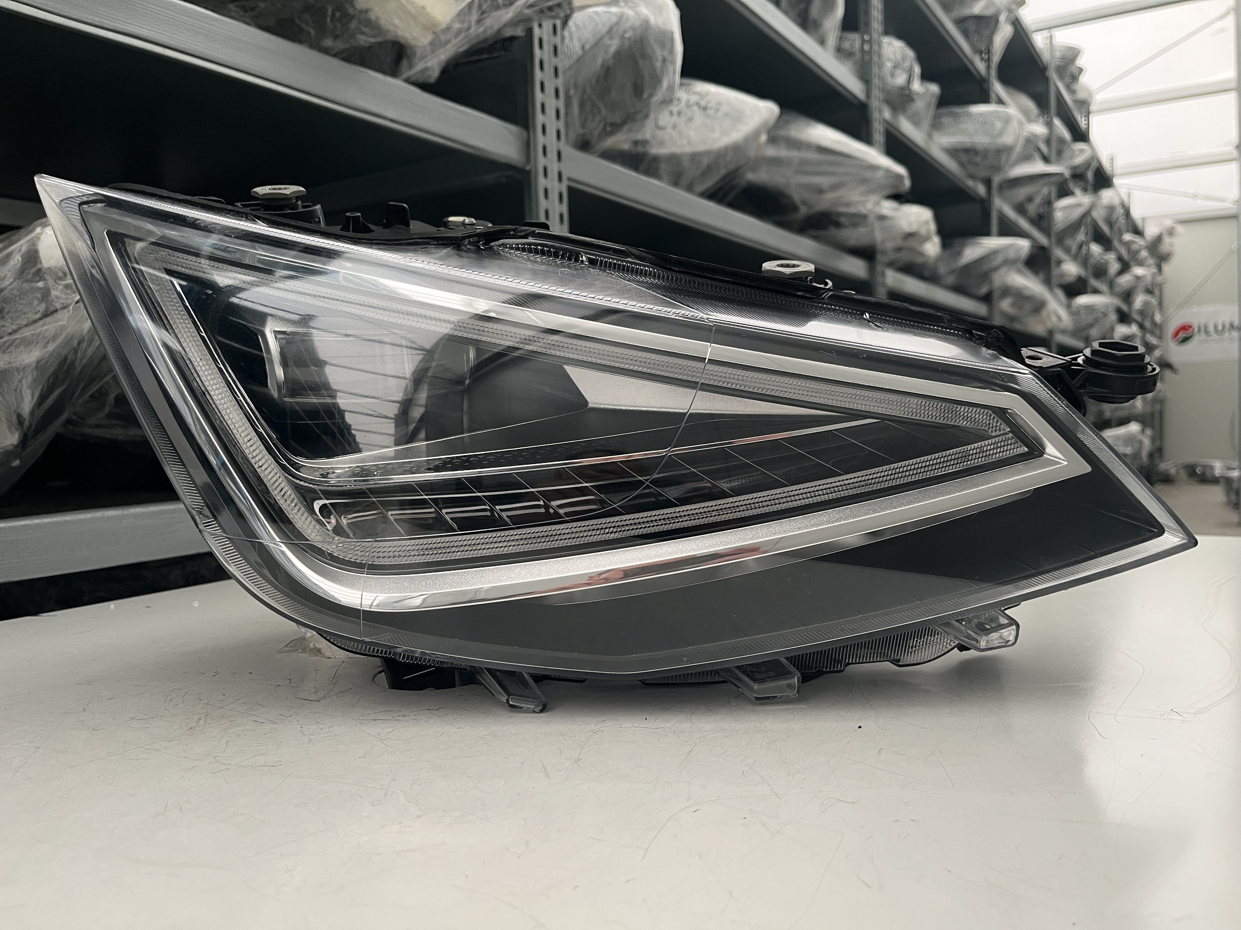 SEAT IBIZA V LIFT VOLL LED SCHEINWERFER RECHTS KPL 6F1941008G