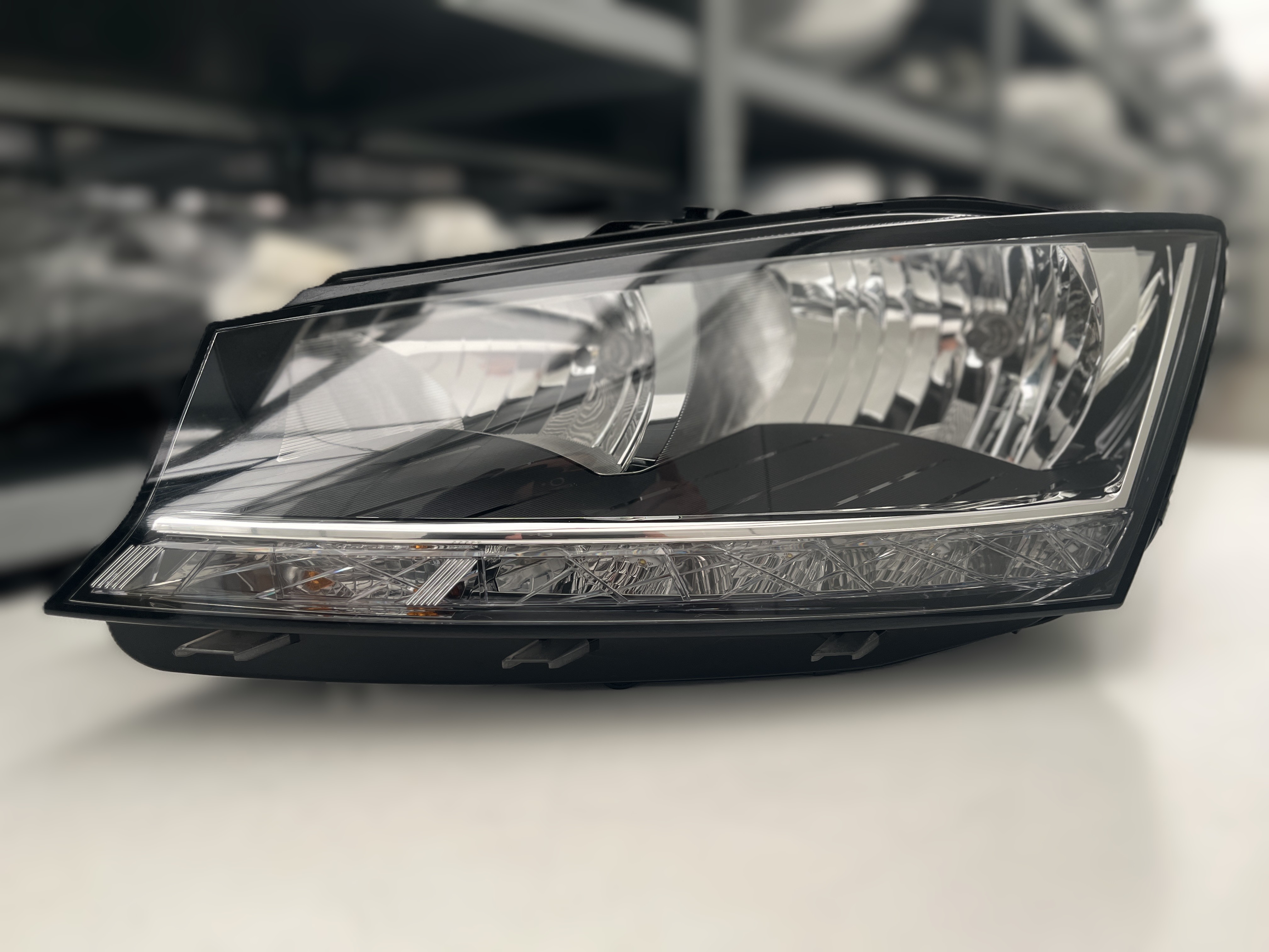 SKODA FABIA III 3 LIFT LED SCHEINWERFER LINKS 6V1941015D