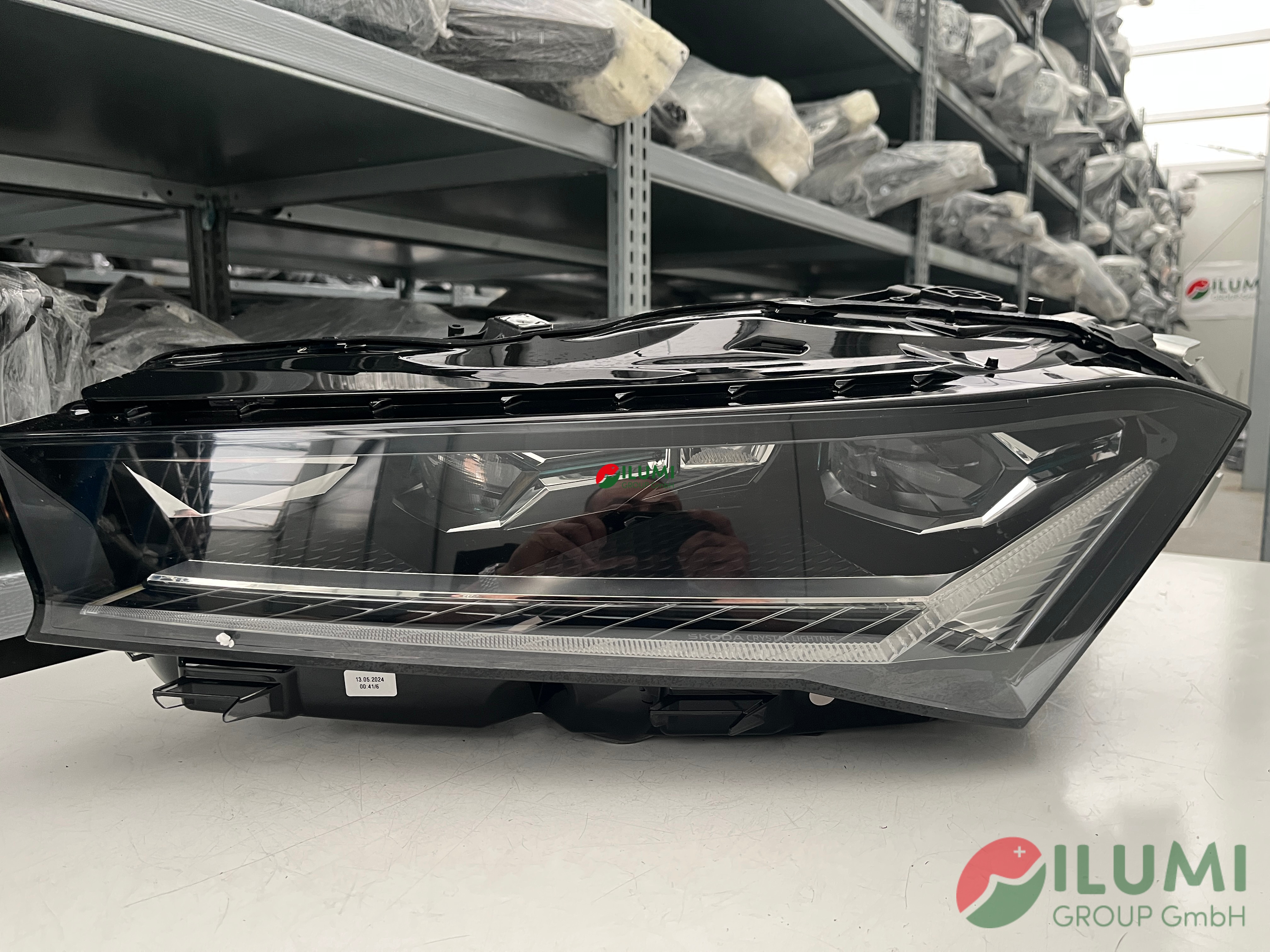 SKODA SUPERB IV 3P CRYSTAL SCHEINWERFER LINKS KPL 3P1941015A
