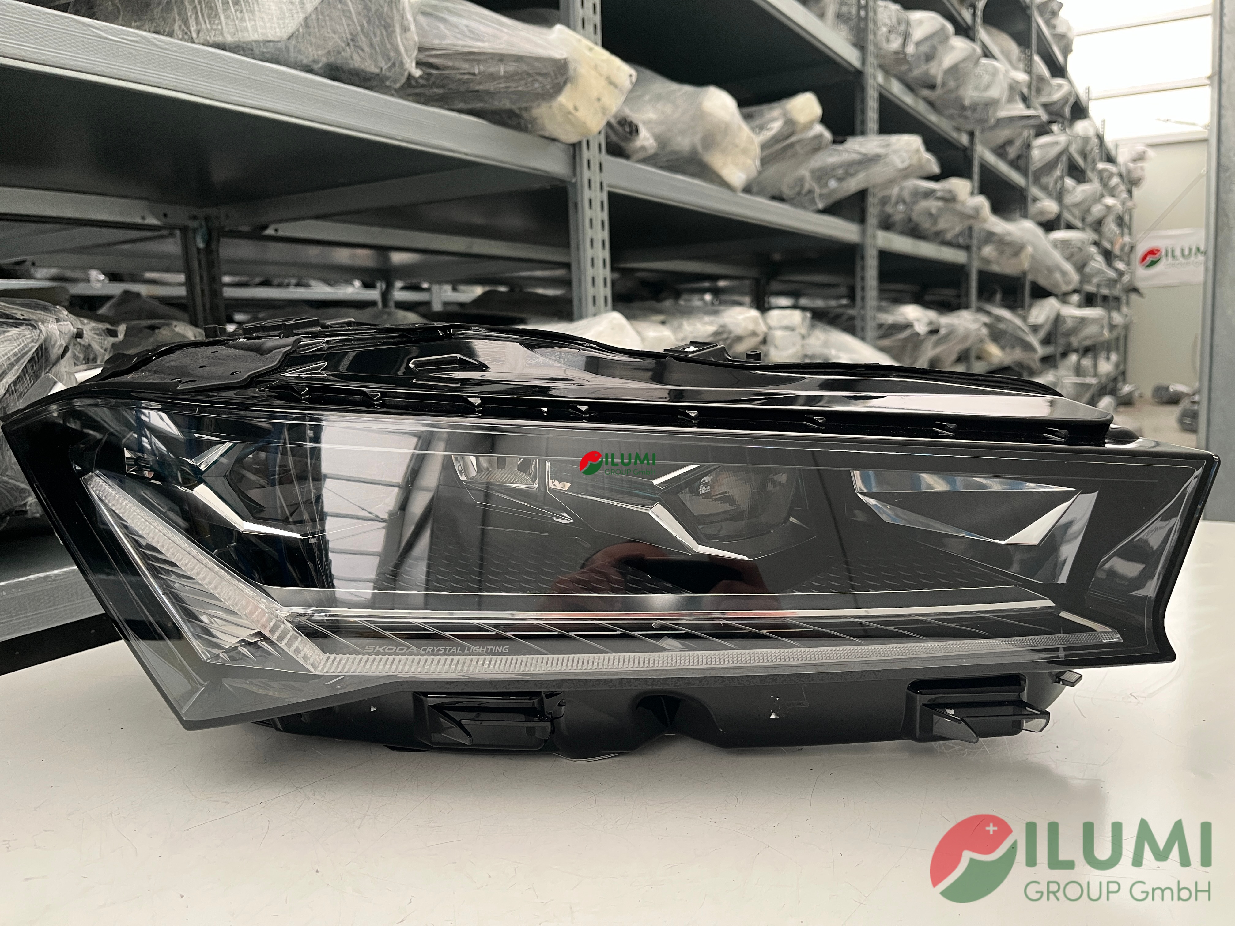 SKODA SUPERB IV 3P CRYSTAL SCHEINWERFER RECHTS KPL 3P1941016A