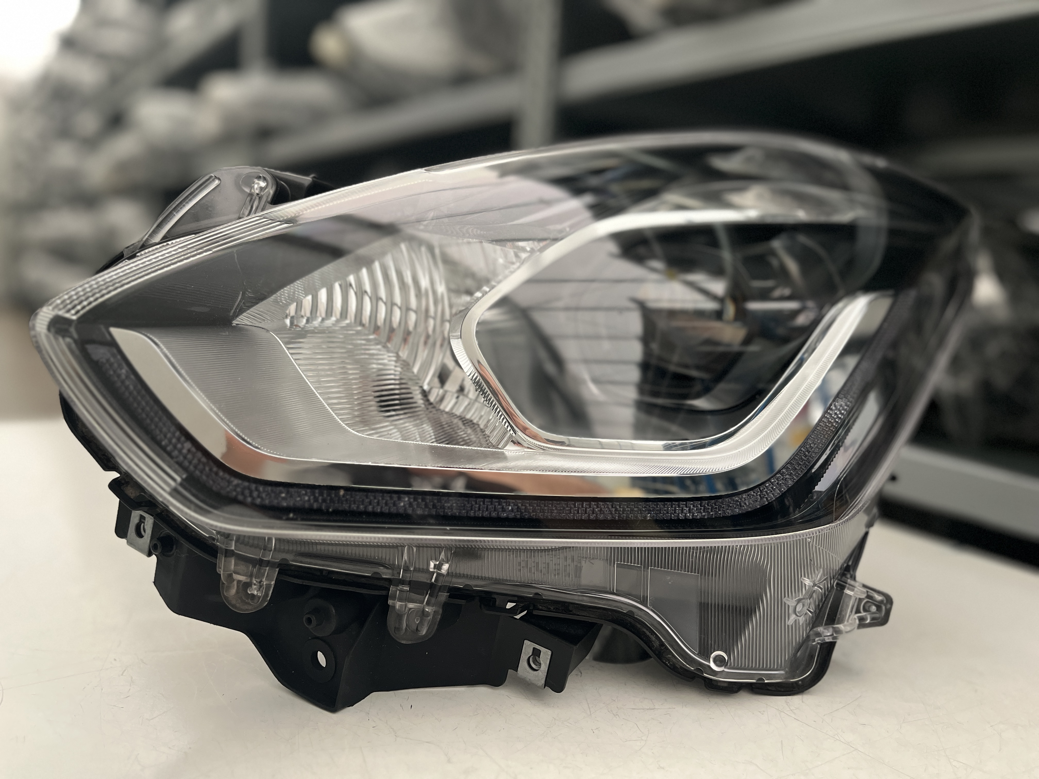 SUZUKI SWIFT MK8 VIII VOLL LED SCHEINWERFER LINKS