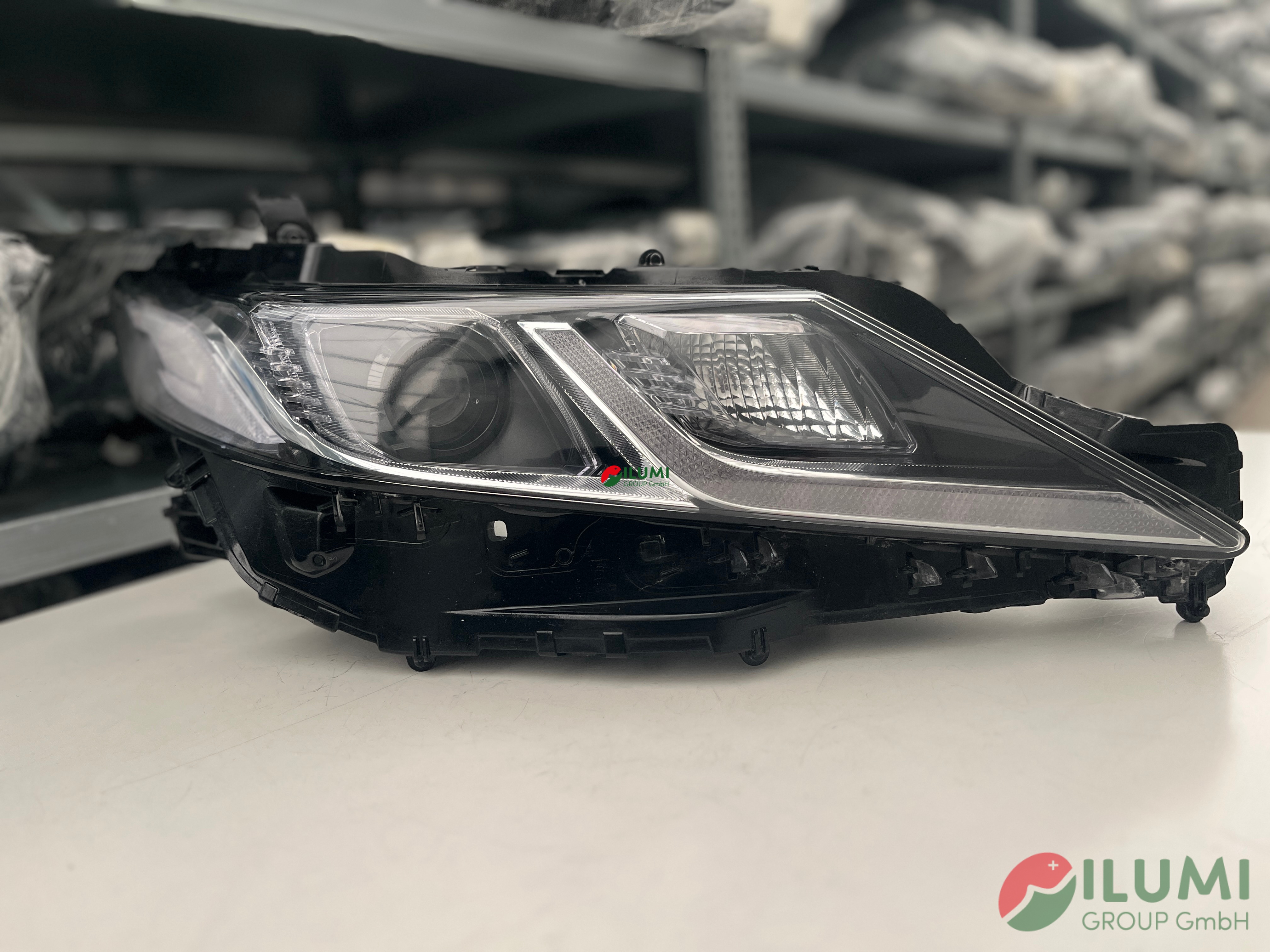 TOYOTA CAMRY VIII 8 VOLL LED SCHEINWERFER RECHTS 81110-33G00