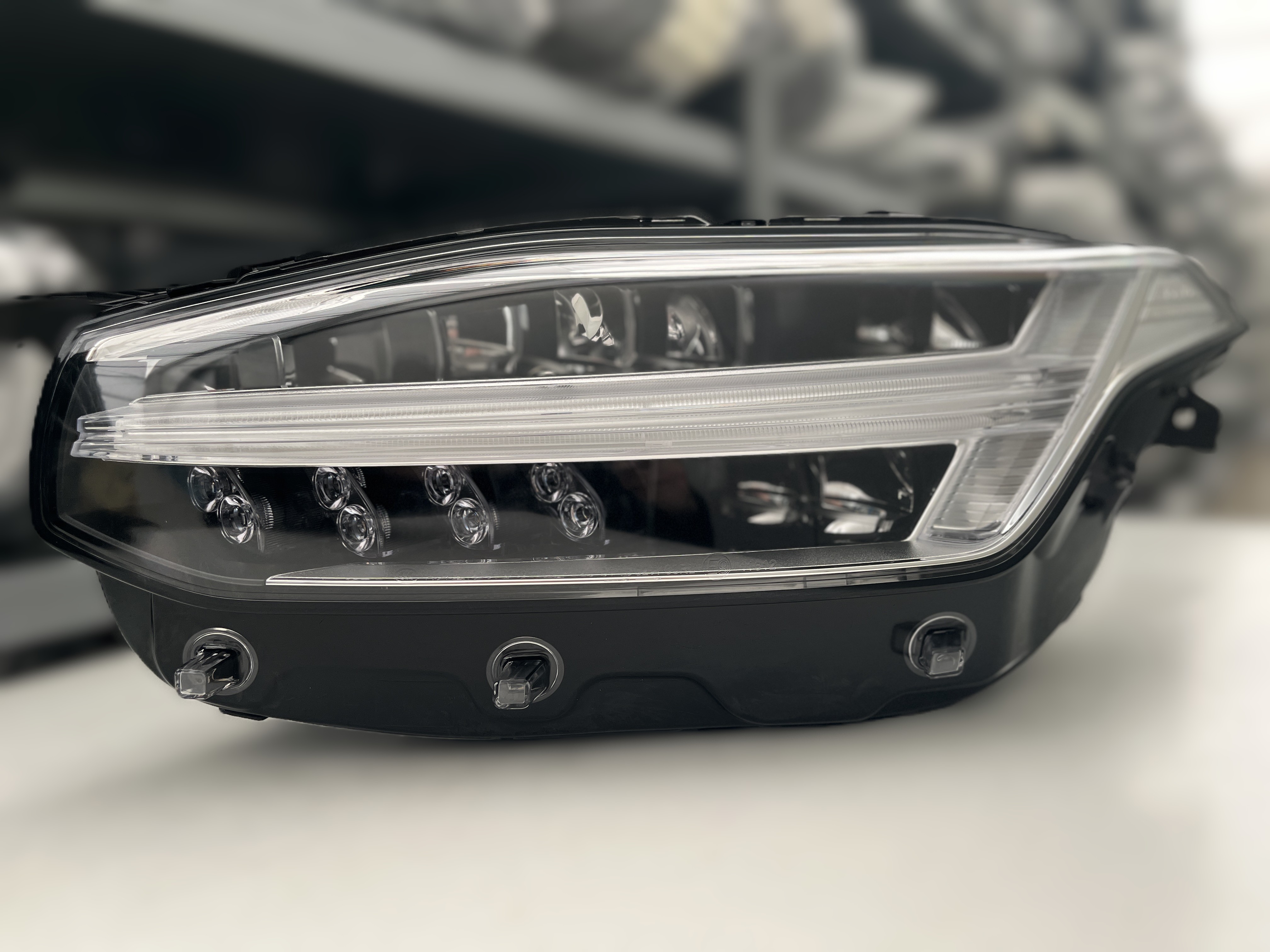 VOLVO XC90 2 VOLL LED SCHEINWERFER LINKS KPL 31353155