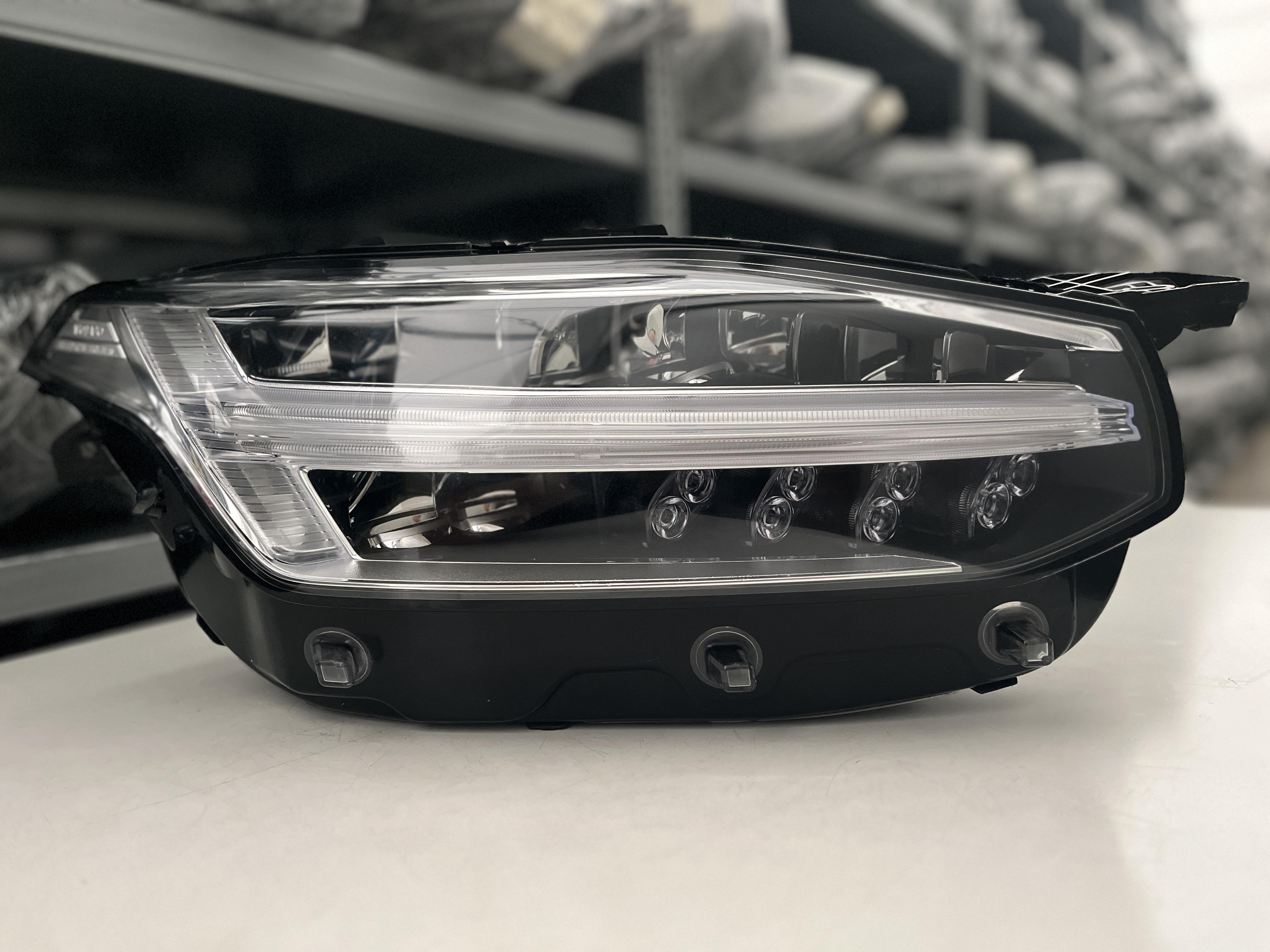 VOLVO XC90 II LIFT VOLL LED SCHEINWERFER RECHTS KPL 32228689