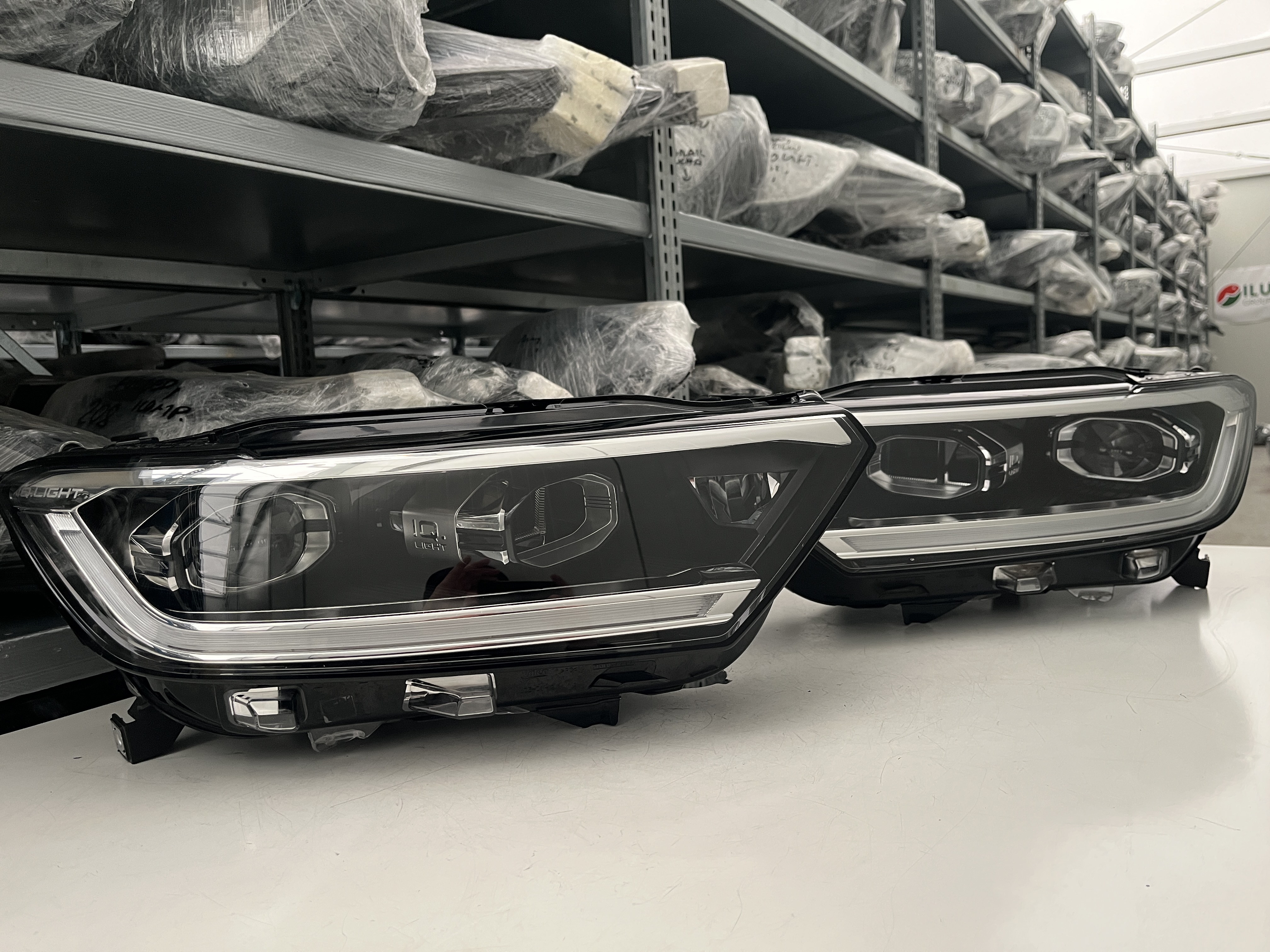 VW T-ROC LIFT VOLL LED 10PIN SCHEINW L R KPL 2GA941036AF 2GA941035AF