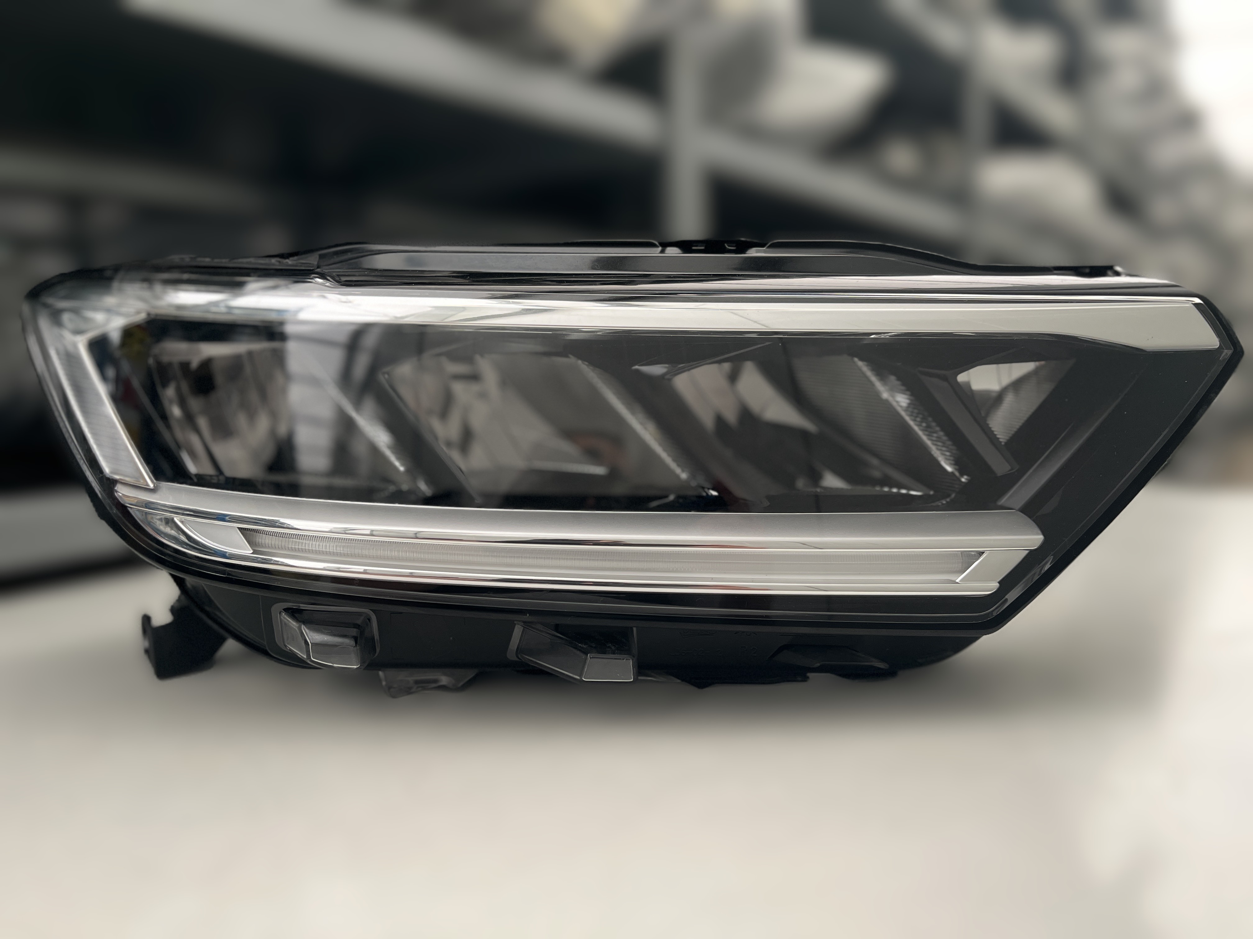 VW T ROC LIFT VOLL LED SCHEINW RECHTS KPL 2GA941006F