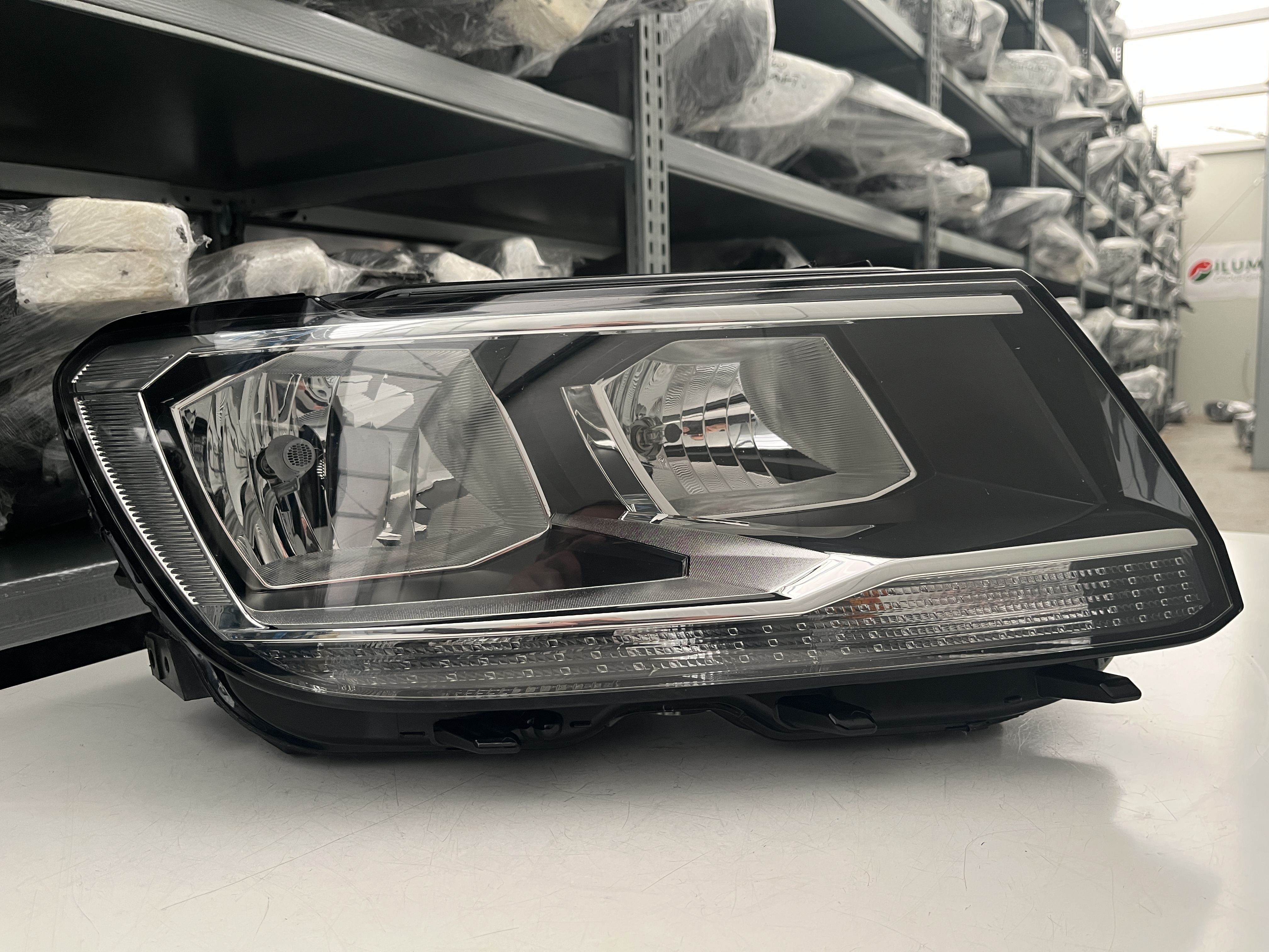 VW TIGUAN II HALOGEN SCHEINWERFER RECHTS 5NB941006B