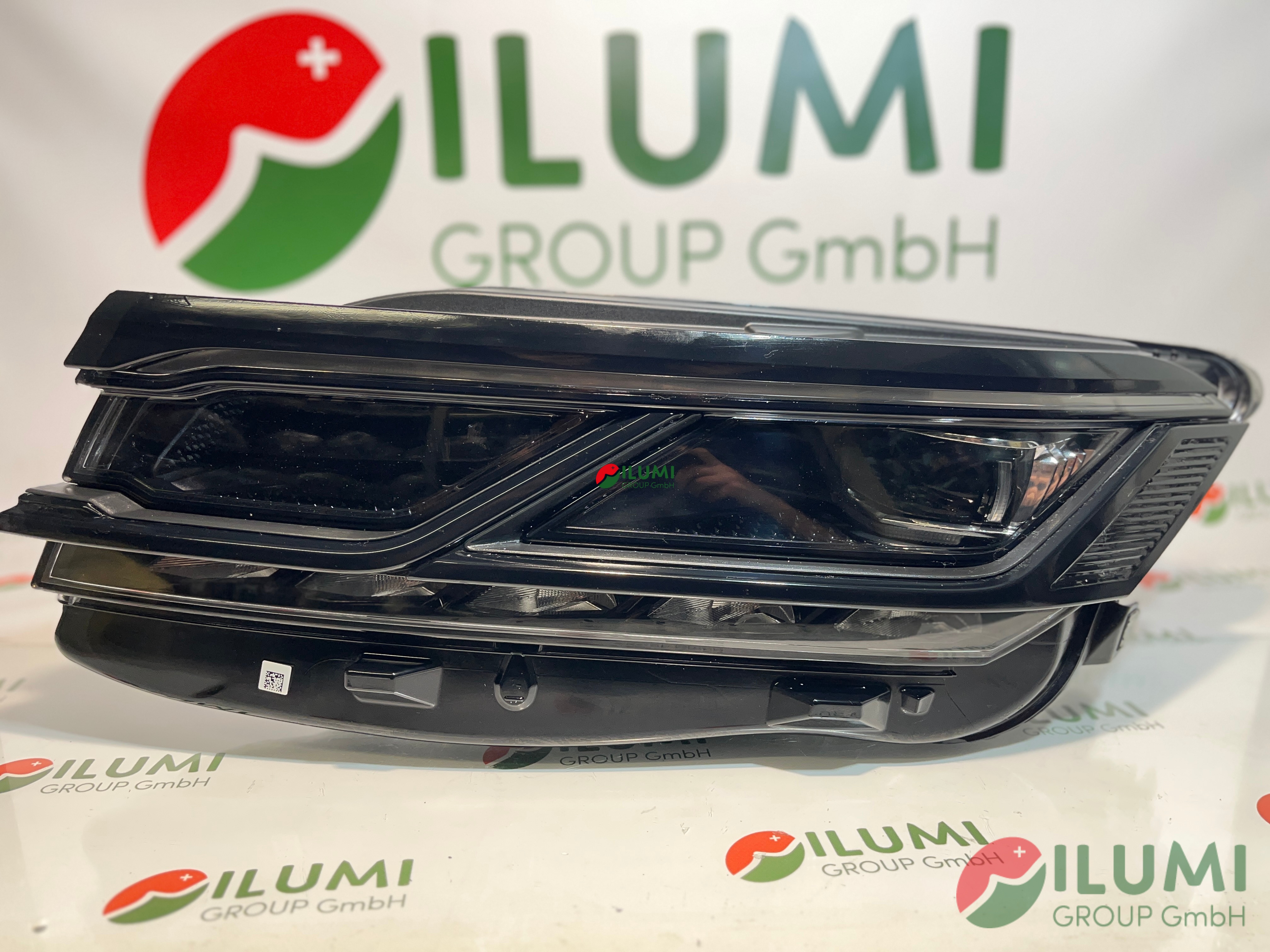 VW TOUAREG III 761 MATRIX BLACK SCHEINW LINKS KPL 761941081