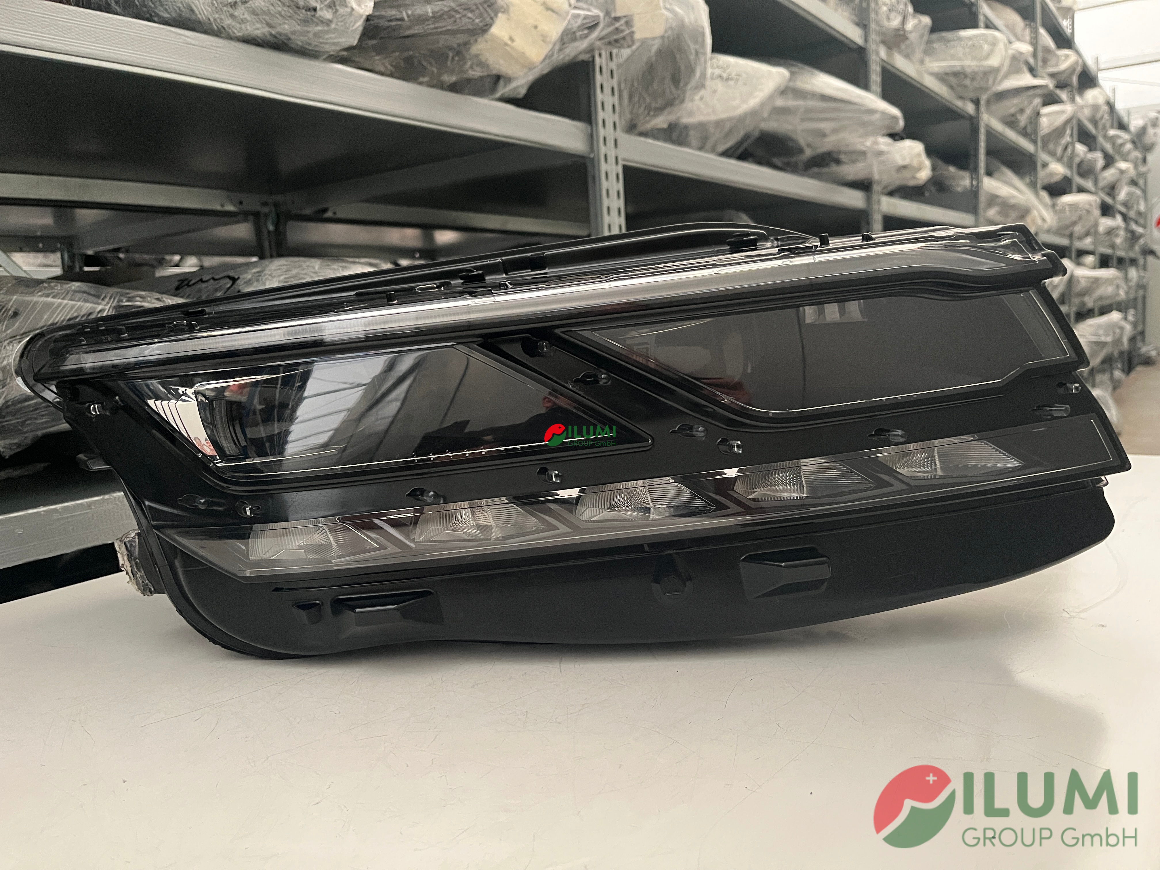 VW TOUAREG III 761 MATRIX BLACK SCHEINW RECHTS KPL 761941082A